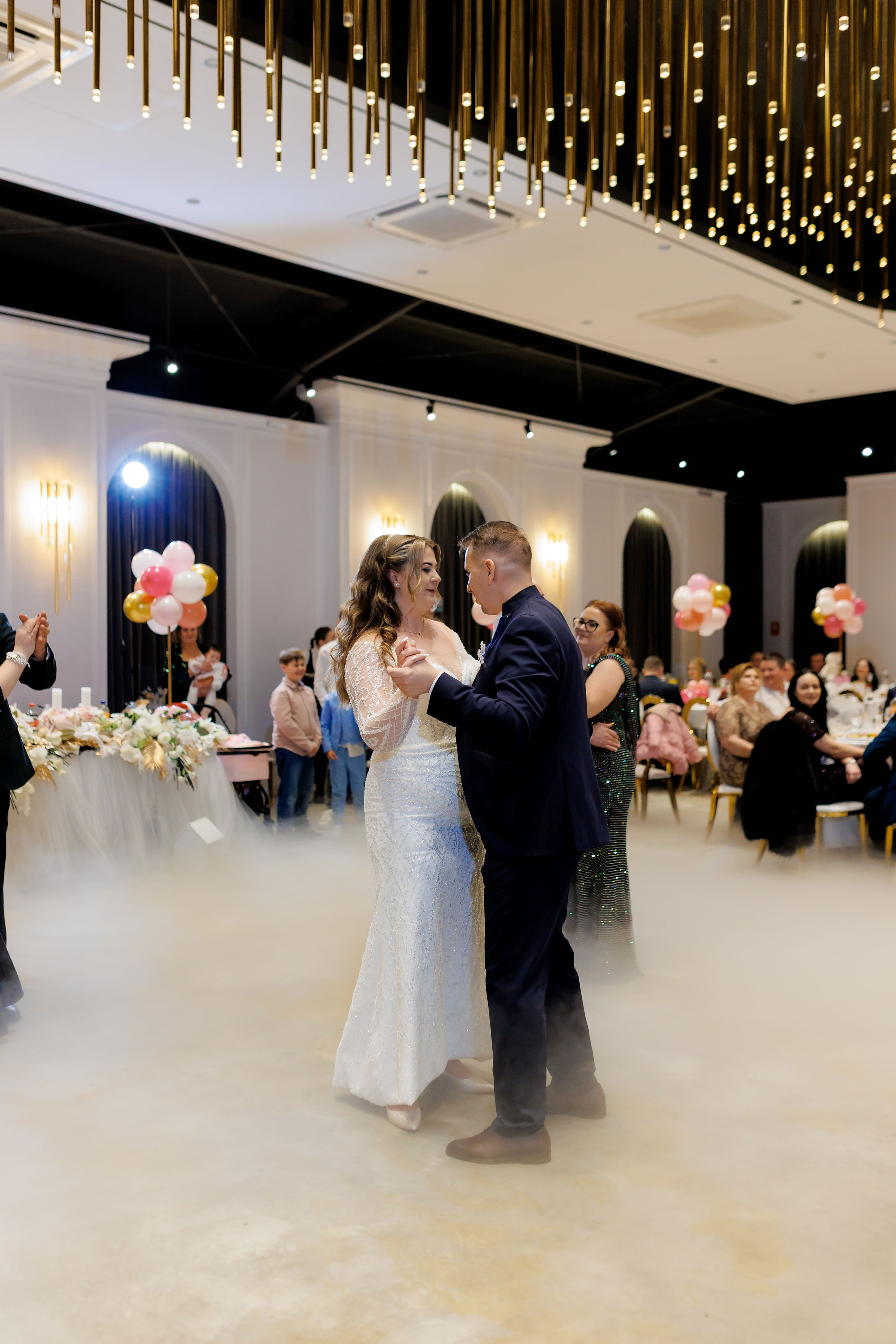 Povestea voastră, regizată de noi |Cristi Turculet Videograf Nuntă Suceava | wedding highlight. Servicii foto-video profesionale, pentru momente de neuitat