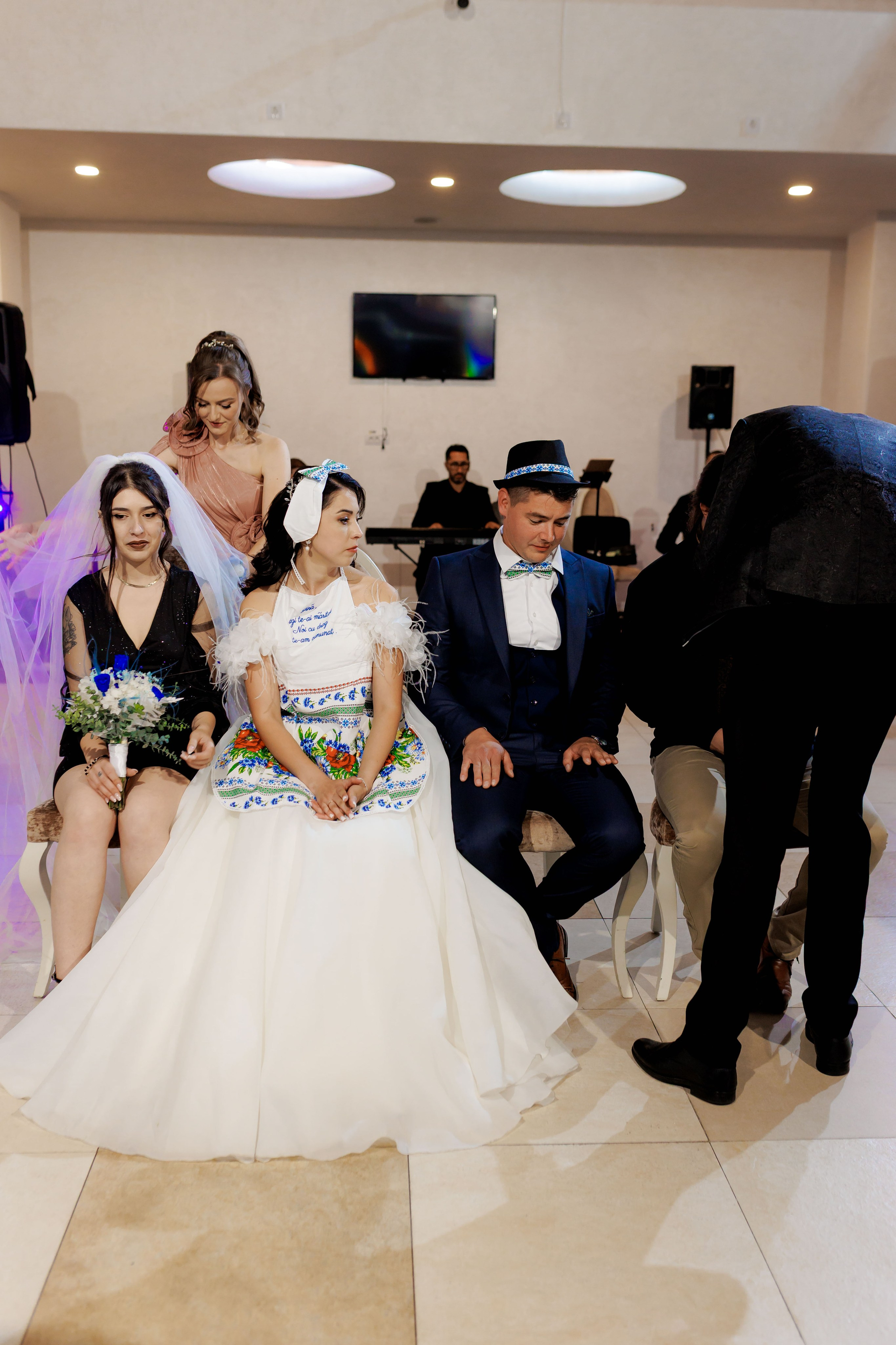 Loredana & Emilian – Ziua Nunții | Videografie - fotografie Botez Suceava, Iași, Botoșani. Servicii foto-video profesionale, pentru momente de neuitat
