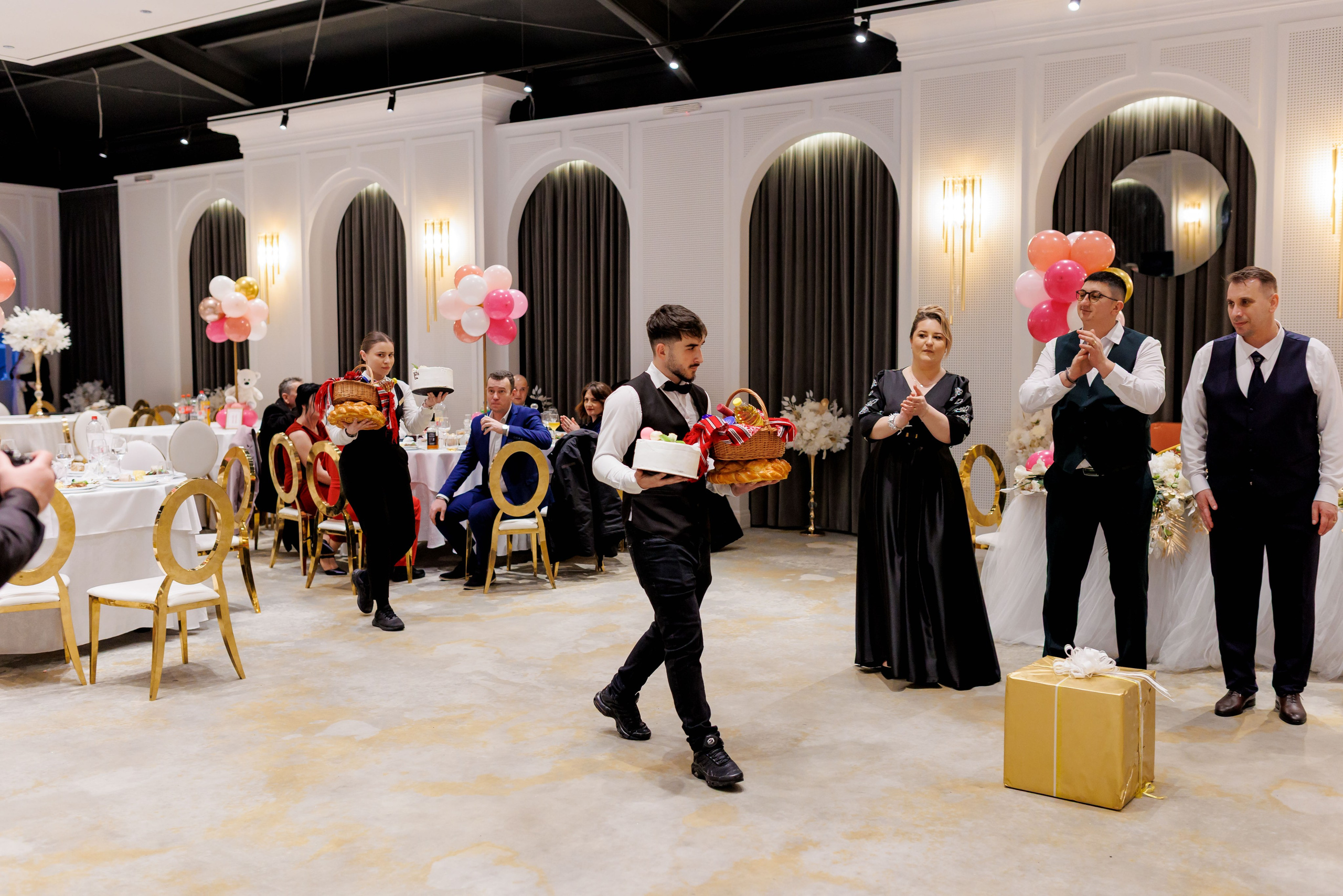 Povestea voastră, regizată de noi |Cristi Turculet Videograf Nuntă Suceava | wedding highlight. Servicii foto-video profesionale, pentru momente de neuitat