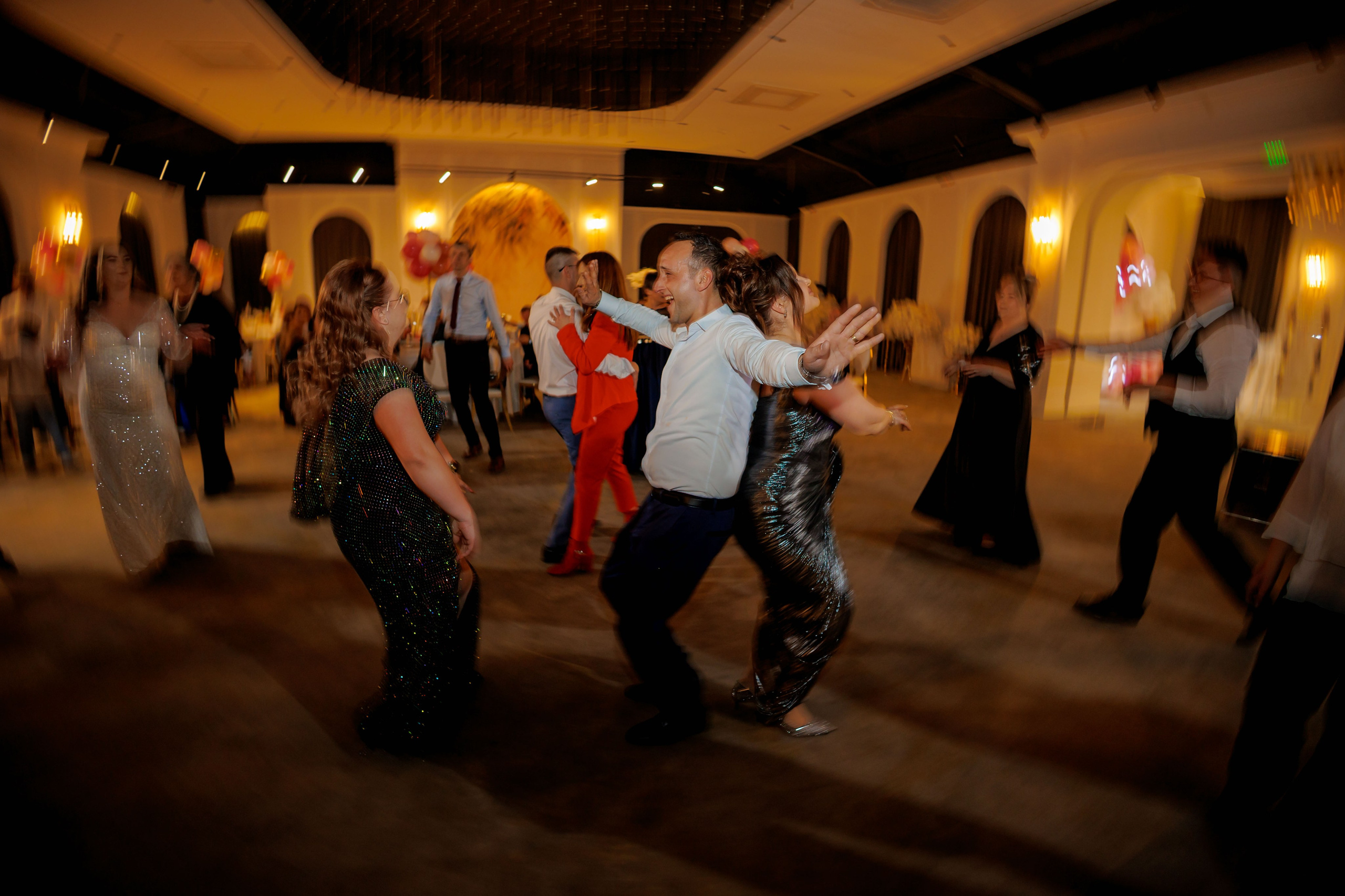 Povestea voastră, regizată de noi |Cristi Turculet Videograf Nuntă Suceava | wedding highlight. Servicii foto-video profesionale, pentru momente de neuitat