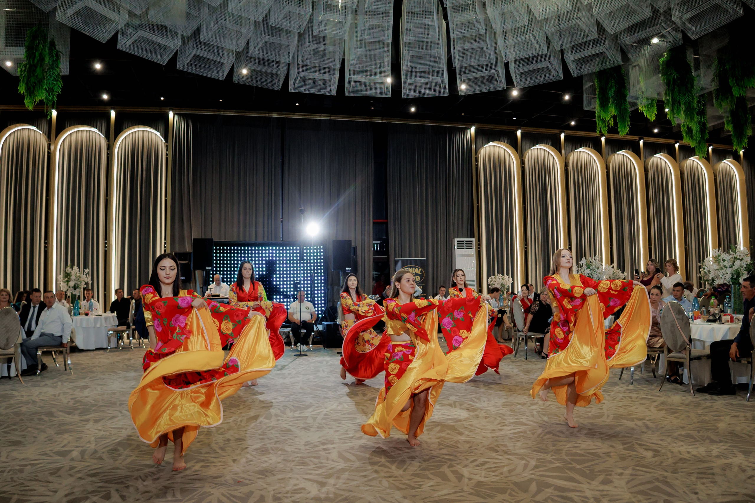 Nunta Nicoleta & Răzvan | Fotografie & Videografie Profesională. Servicii foto-video profesionale, pentru momente de neuitat