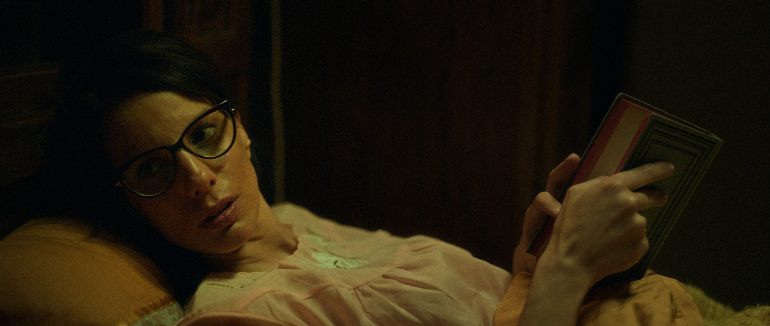 Ruski Konzul. Commercial and studio photographer in Belgrade