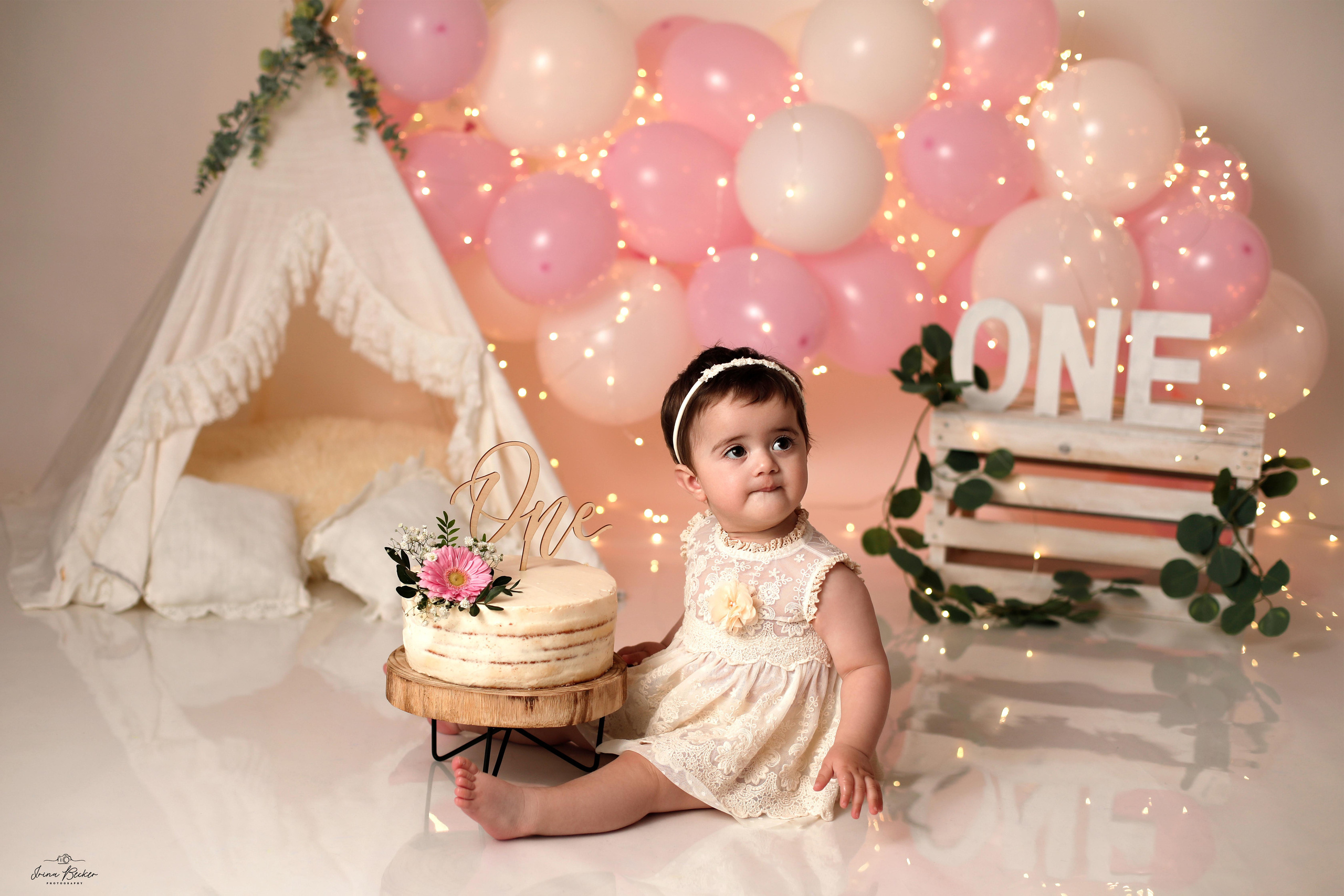 Babyfotograf Ulm; Babyfotograf Neu-Ulm; Babyfotograf Münsingen; Babyfotograf Metzingen; Babyfotograf Göppingen; Babyfotograf Tübingen; Babyfotograf Memmingen; Babyfotograf Reutlingen; Babyfotograf Stuttgart; Babyfotograf Günzburg; Babyfotograf Biberach an der Riss; Babyfotograf Alb-Donau-Kreis; Babyfotograf Bad Saulgau; Babyfotograf Bad Waldsee; Babyfotograf Ehingen; neugeborenenfotografie Ulm; neugeborenenfotografie Neu-Ulm; neugeborenenfotografie Stuttgart; neugeborenenfotografie Metzingen; neugeborenenfotografie Münsingen; neugeborenenfotografie Bad Saulgau; neugeborenenfotografie Bad Waldsee; neugeborenenfotografie Ehingen; neugeborenenfotografie Langenau; neugeborenenfotografie Ravensburg; neugeborenenfotografie Sigmaringen; Fograf Ulm; Fotograf Ehingen; Fotograf Bad Waldsee; Newborn Shooting Ulm; Babyshooting Ulm; Babyshooting Memmingen; Babyshooting Günzburg; Babyfotograf Laupheim; Babyfotograf Riedlingen; Babyfotograf Biberach an der Riß; pregnancy; Baby; Babyfotograf Biberach an der Riß; Babyfotograf Erbach; Babyfotograf Blaubeuren; Baby Photograph Ulm, cake-smash fotograf ulm, cake-smash stuttgart, cake-smash metzingen, erste geburtstag ulm, ein jahr alt 