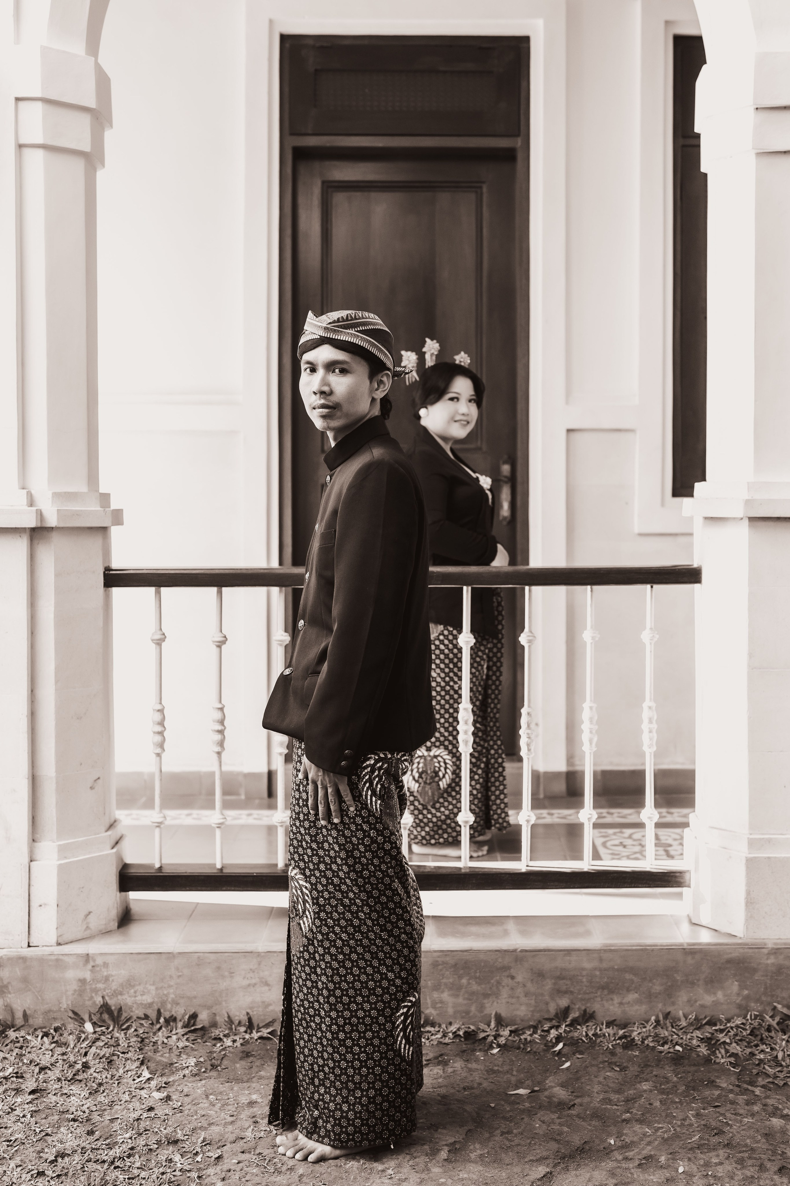 Prewedding Photo Shoot with Javanese style. Female Photographer in Bali