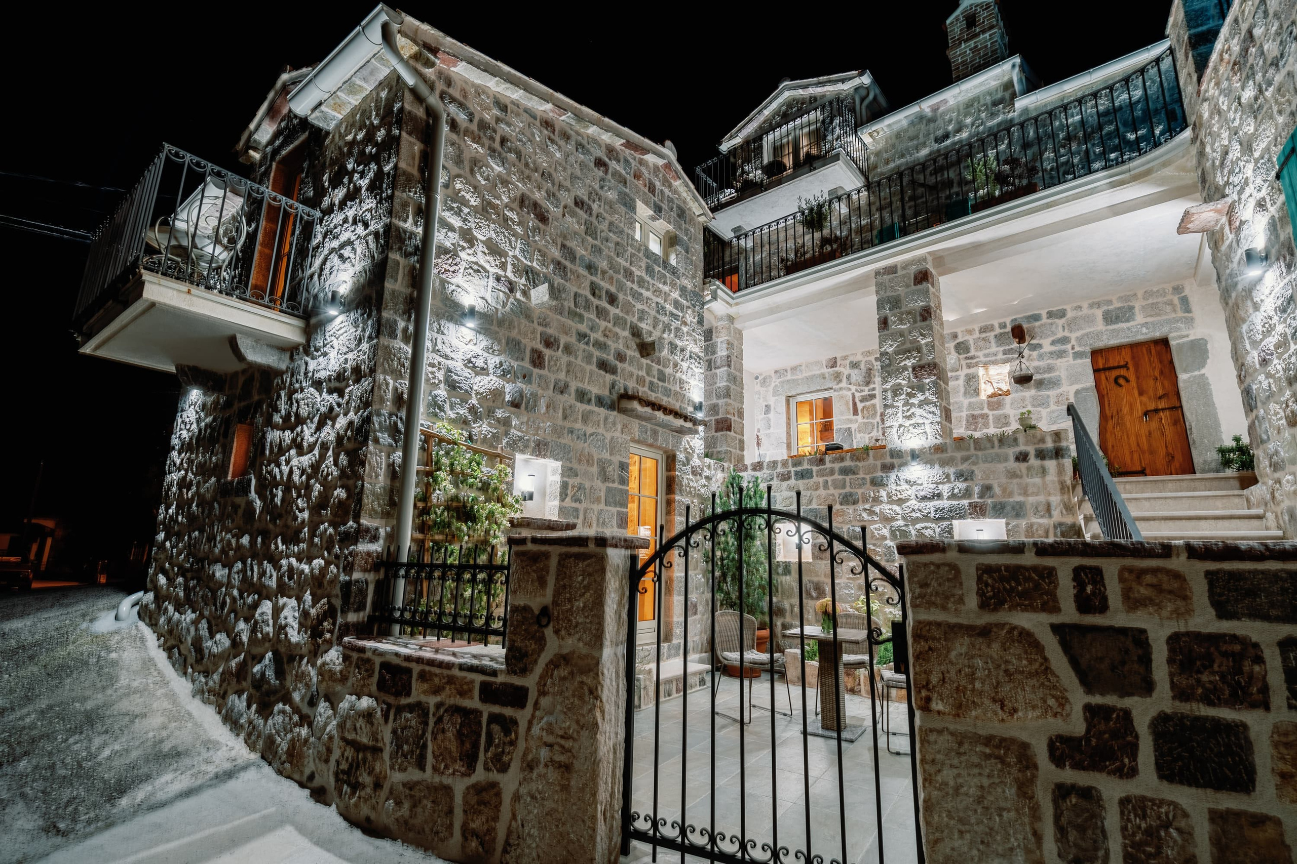 Real Estate Photography. Montenegro. EVAN ARISTOV WEDDING PHOTOGRAPHY — Seattle Wedding Photographer