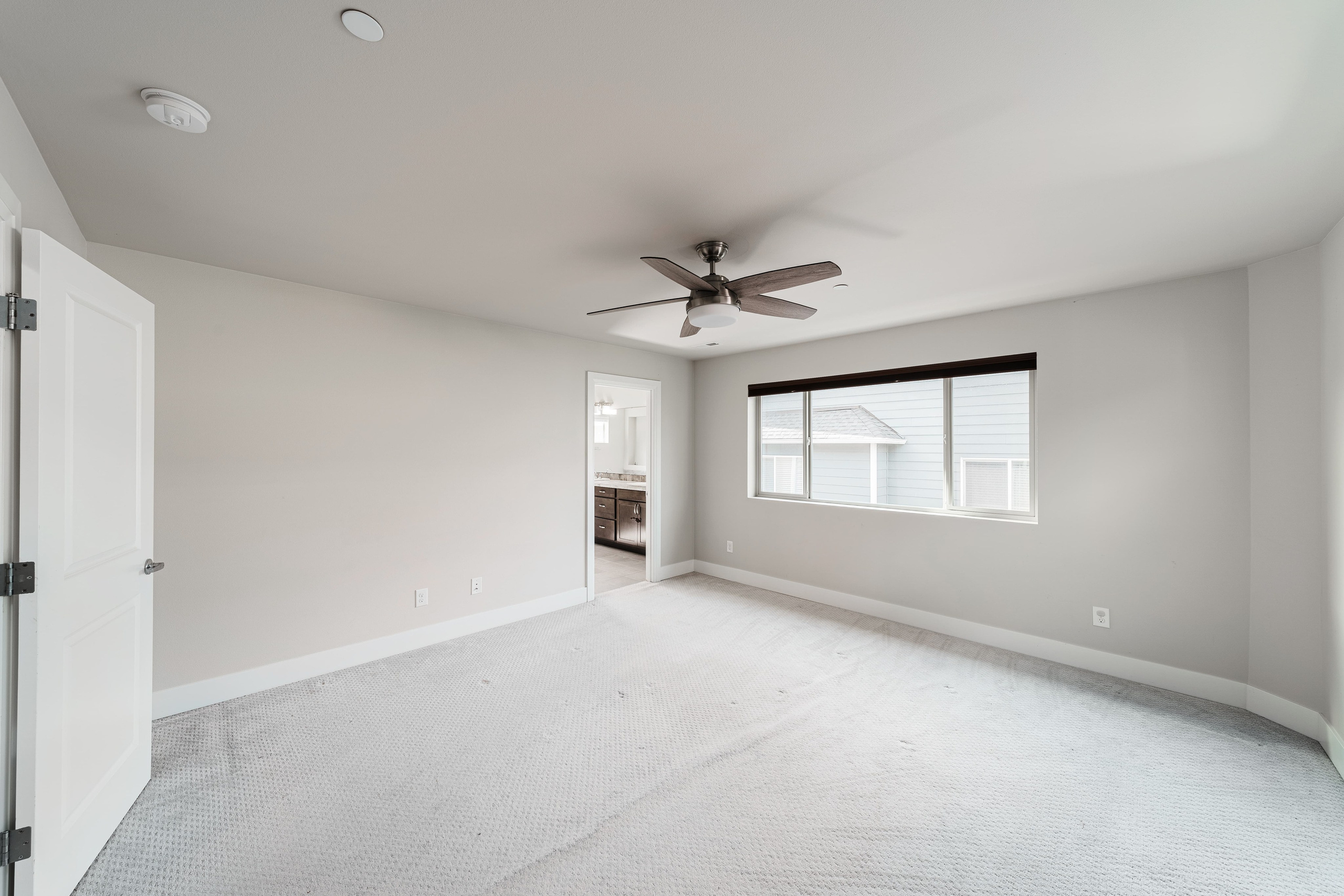 Real Estate photography. Washington state. EVAN ARISTOV WEDDING PHOTOGRAPHY — Seattle Wedding Photographer