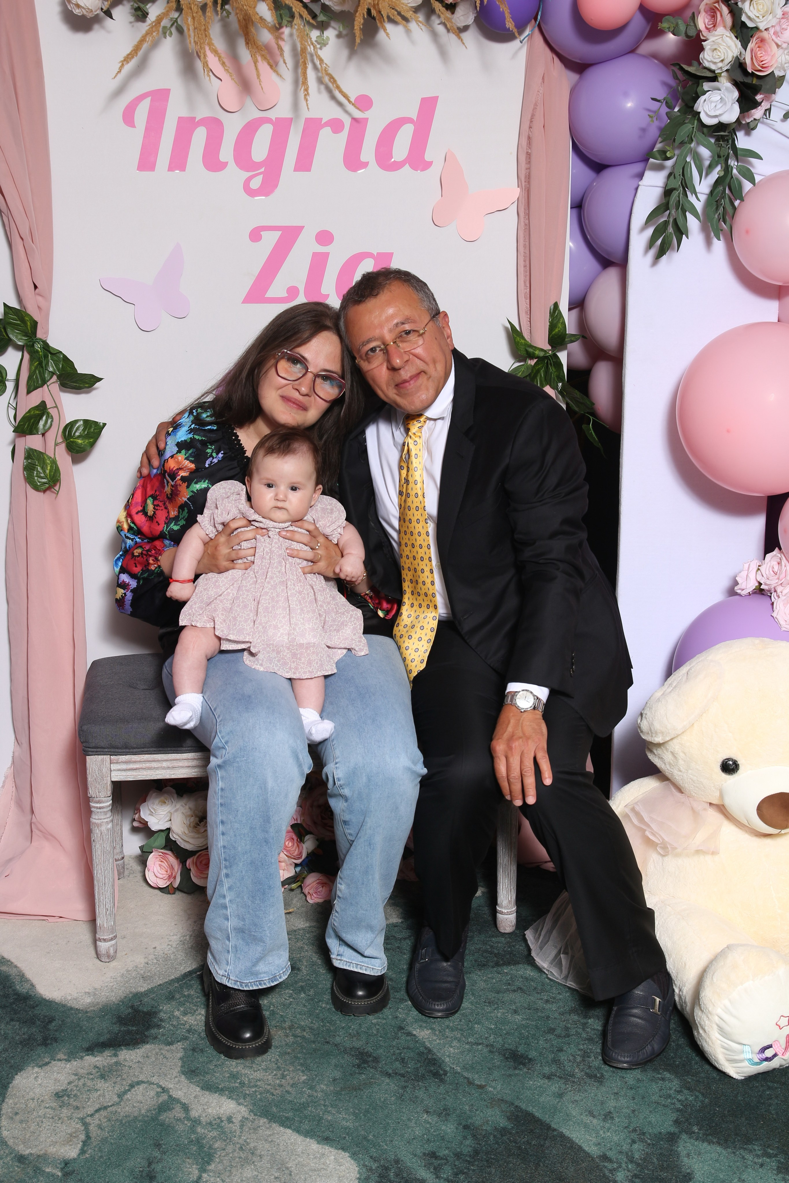 BYZO MEDIA. PETRU BYZO - family and children photographer in ROMANIA