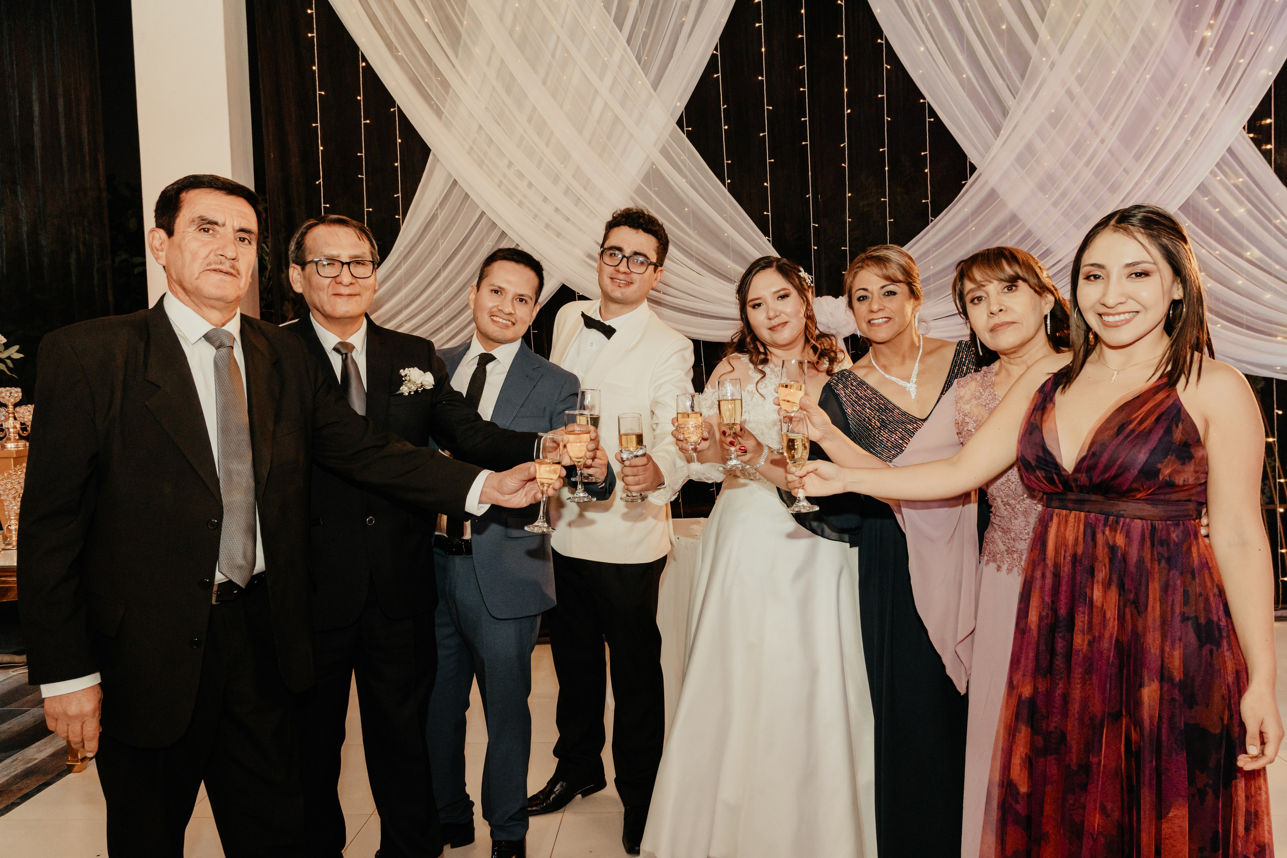 VANIA + LUIS BODA CIVIL. Studio KVTA | Fotografía y Video de Bodas en Arequipa
