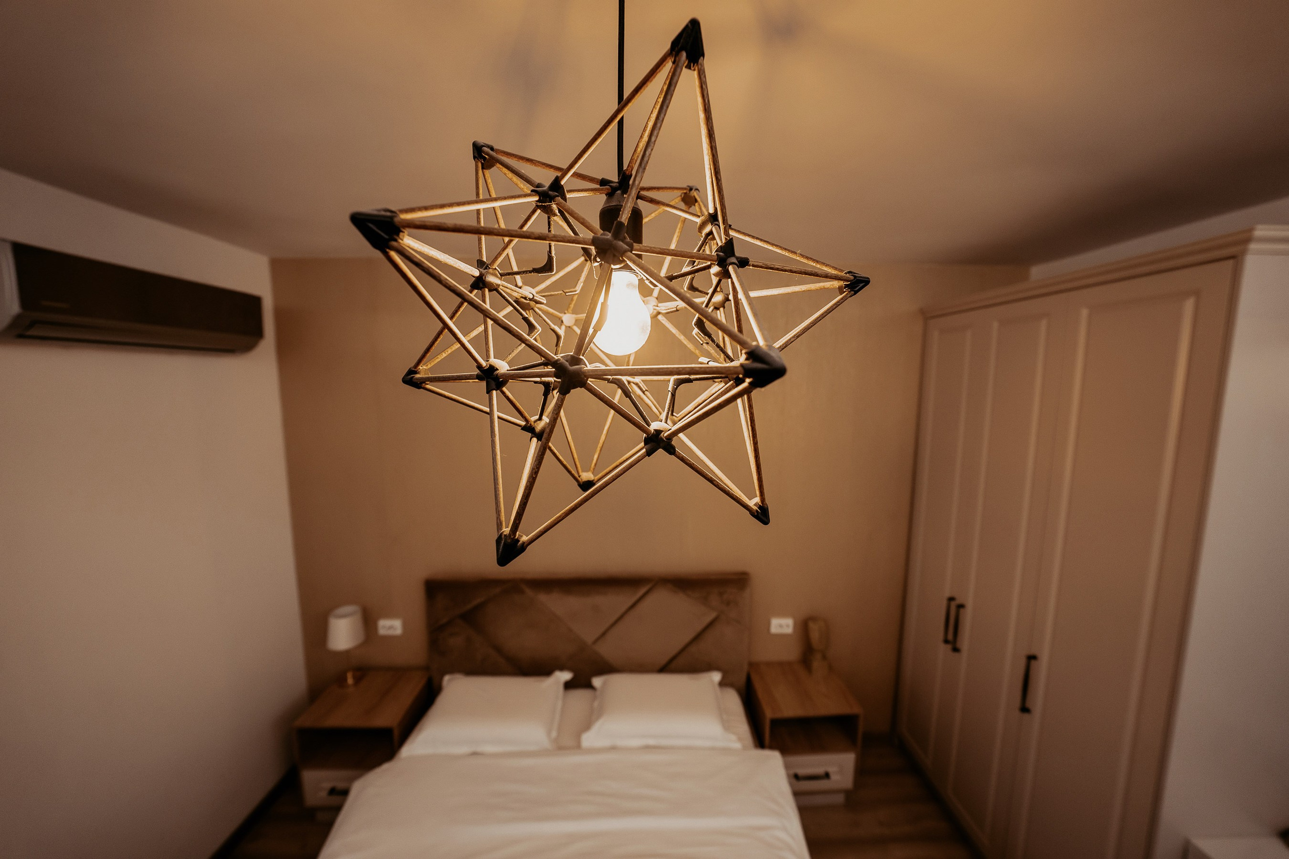 UpTowers - Imobiliare