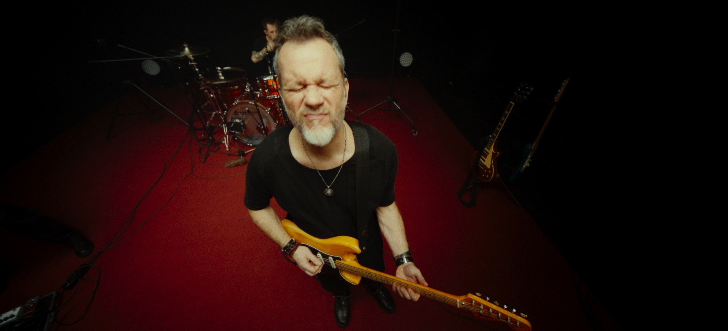 Lives | Music video. Ilia Ivanov