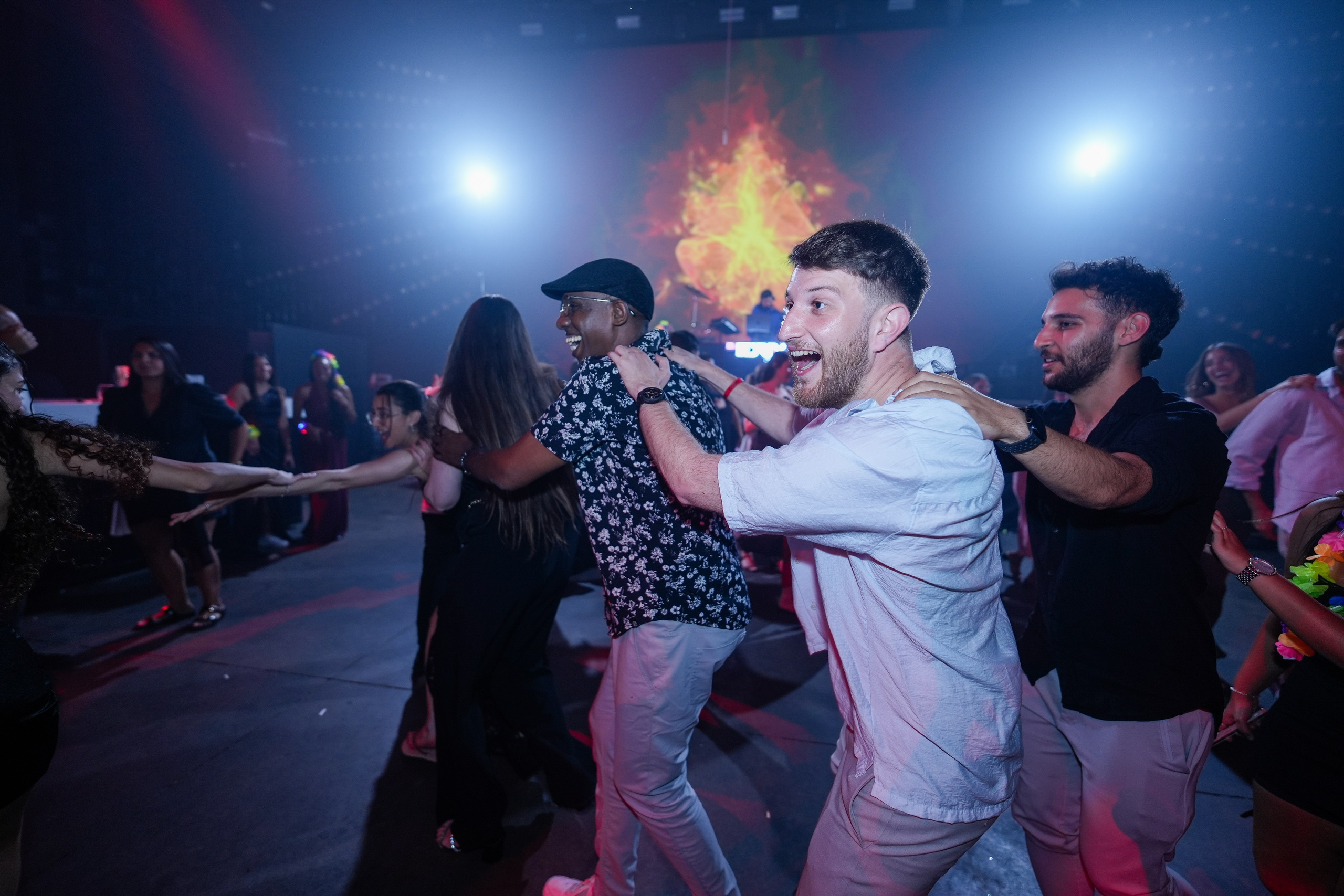 The Party. לופו צלמים — צילום חתונות ואירועים