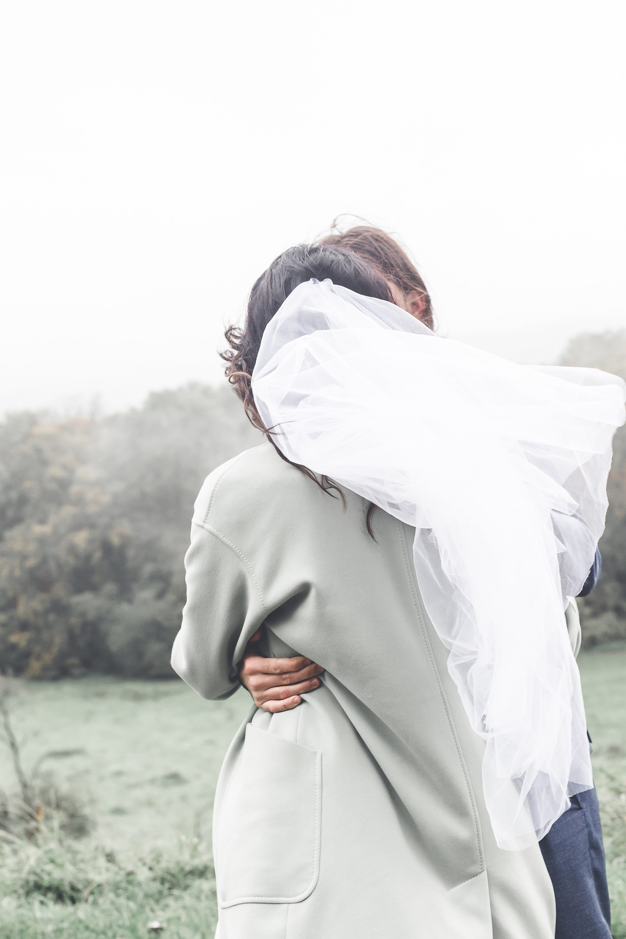 Germany's Giessen Wedding Splendor - Hochzeitspracht in Giessen, Deutschland - Велич Весілля в Гіссені, Німеччина, Giessen, Germany's Rainy Wedding Days - Regnerische Hochzeitstage in Giessen, Deutschland - Дощові Весільні Дні у Гіссені, Німеччина