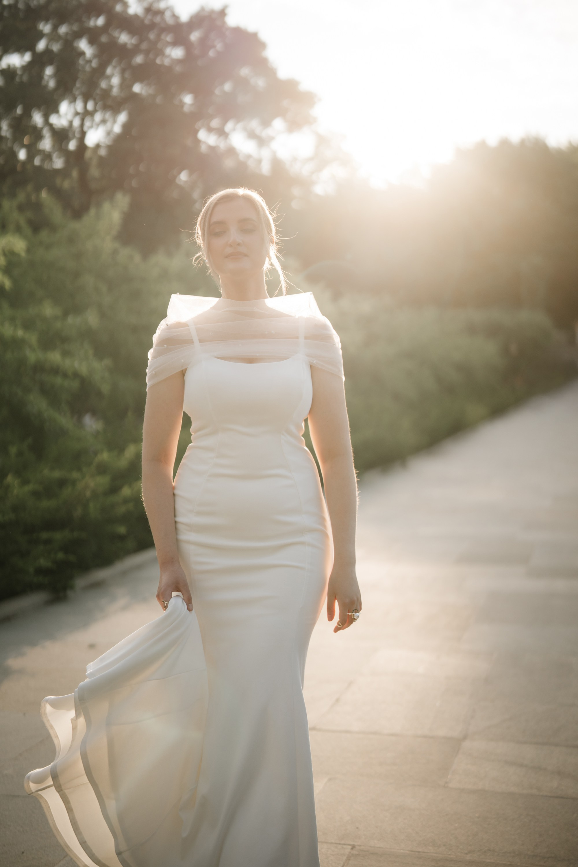 Natalie as a Runaway bride. Portrait and wedding photographer in New York