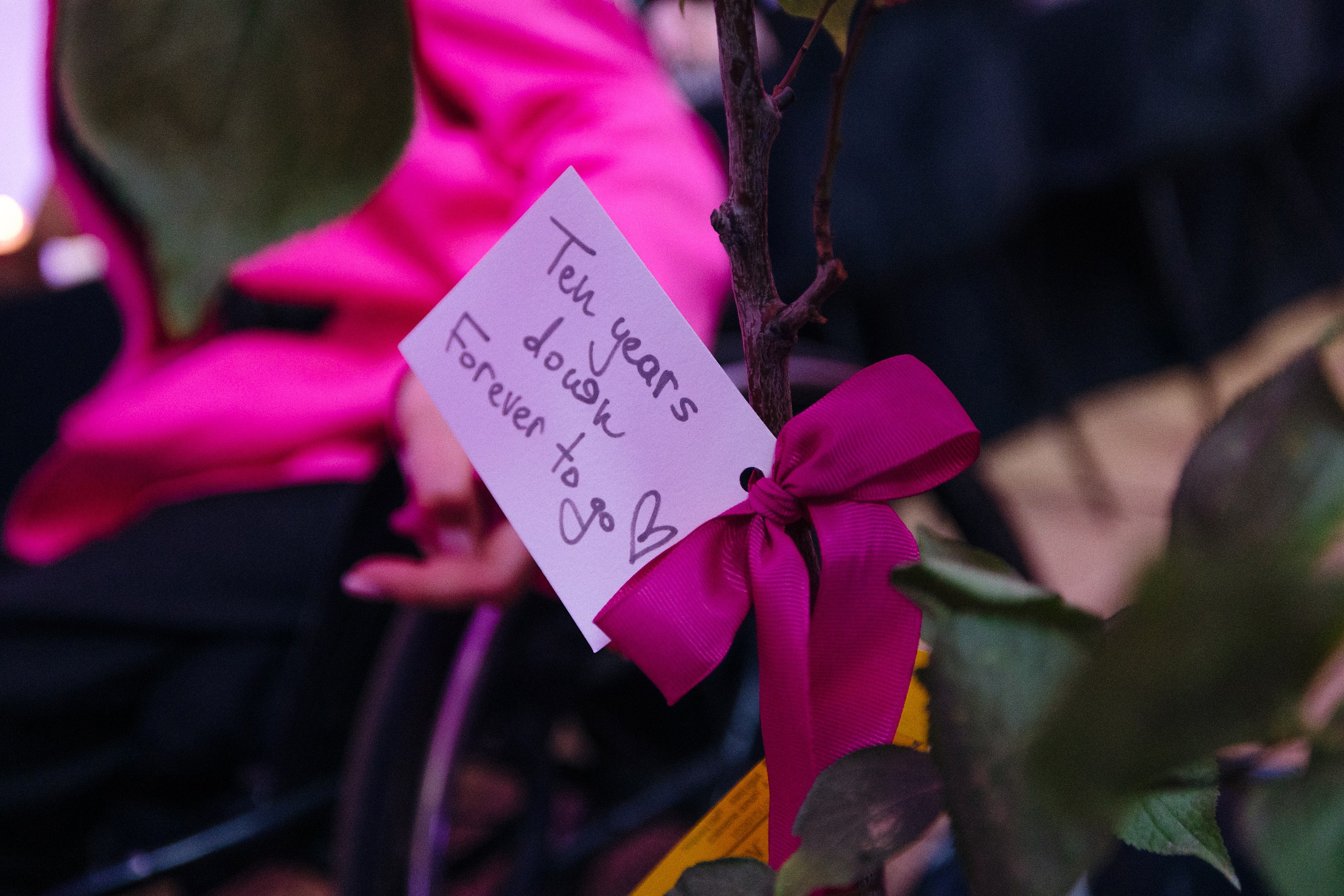 Юбилей свадьбы — 10 лет вместе, Porsche, страсть и стильная фотосессия в Риге. Евгений Тимофеев | Свадебный и контент-фотограф и видеограф в Риге
