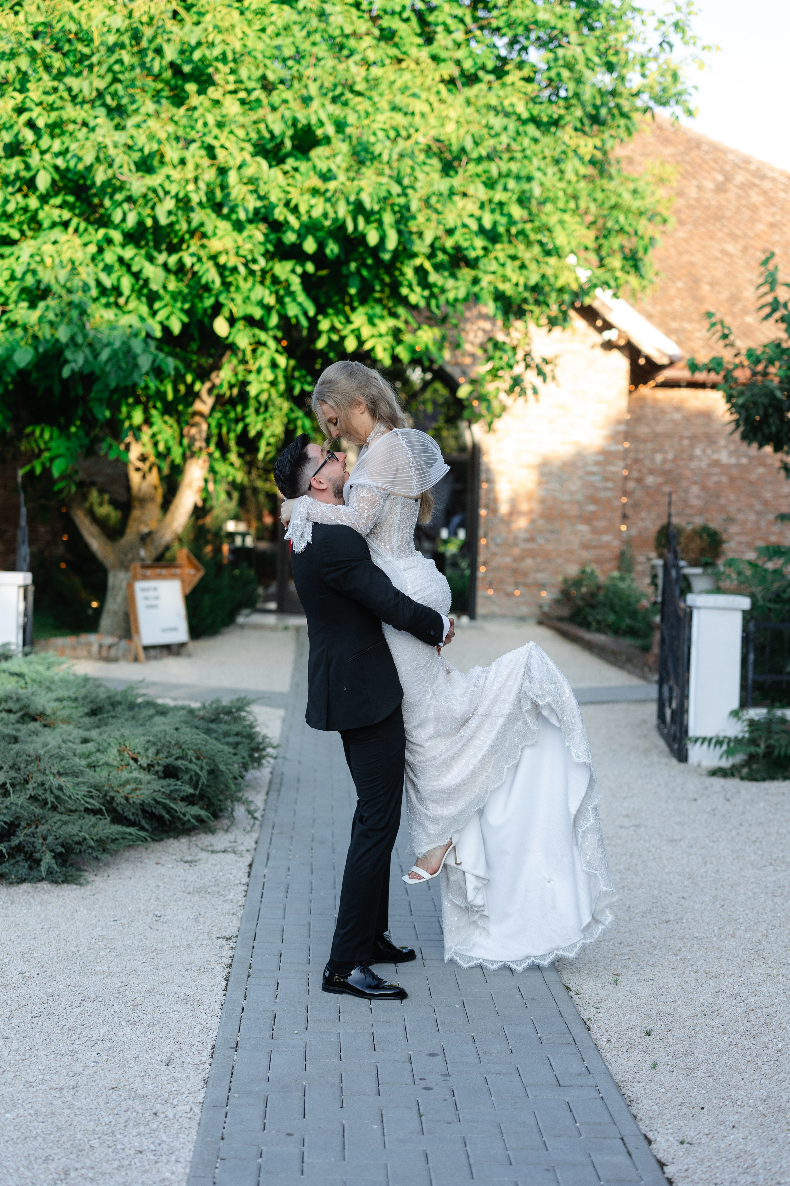 Ioana & Robert. Cristina Andronache fotograf Brașov fotograf de familie fotograf de nunta Brașov