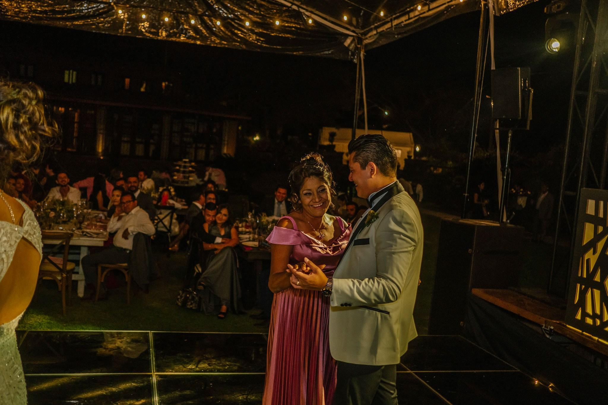 Yenisel & Raul / Tepoztlan. Wedding and family photographer in Mexico City