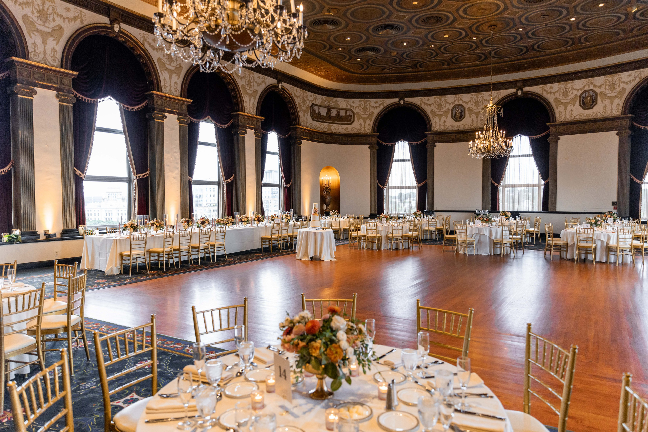 In the Heart of Providence. Rhode Island Wedding Photographer Tati Simpson