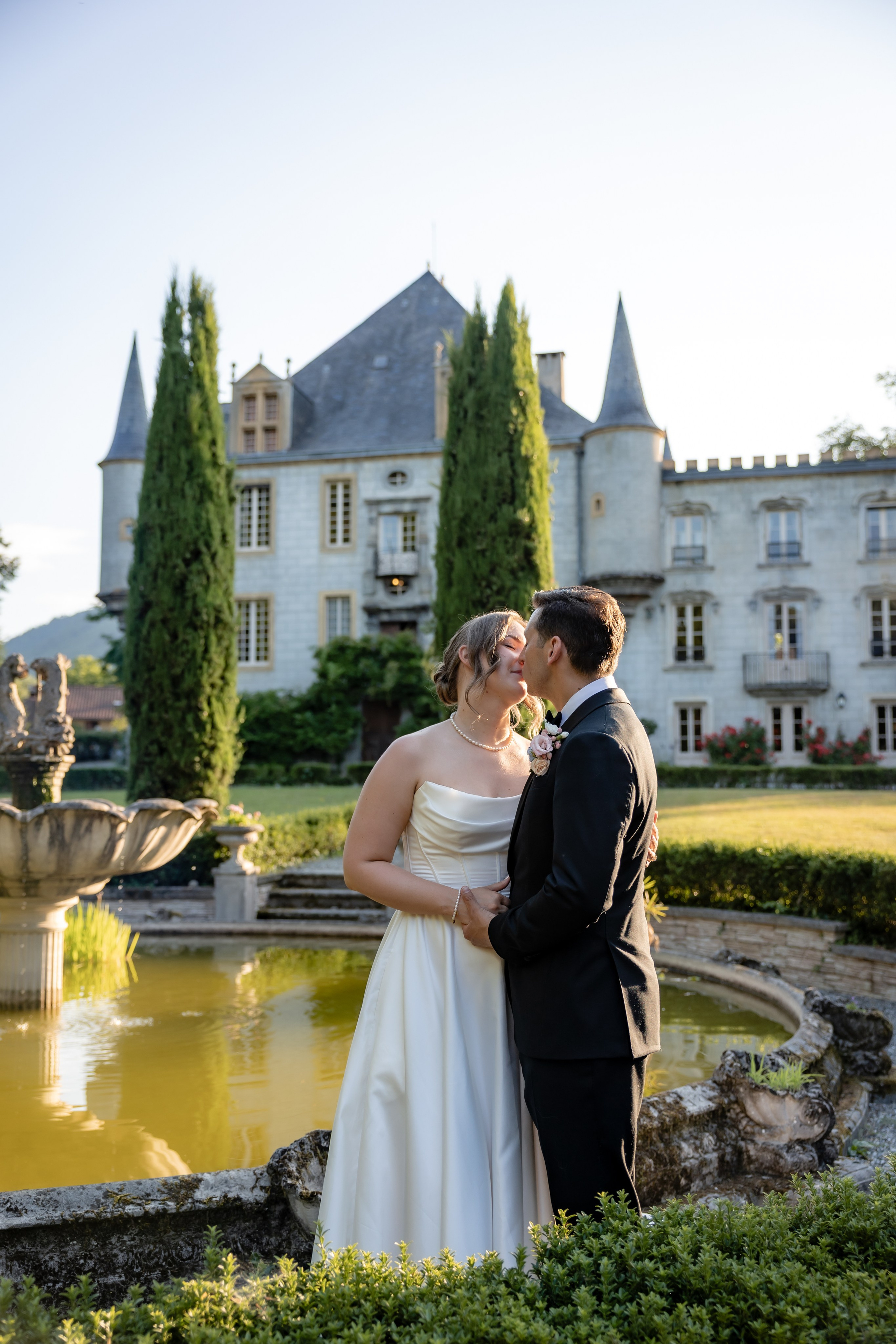 Château Elopement in Occitanie — Château Bagen | Southwest France. Eugénie Smirnova — Wedding & Elopement Photographer in Southwest France