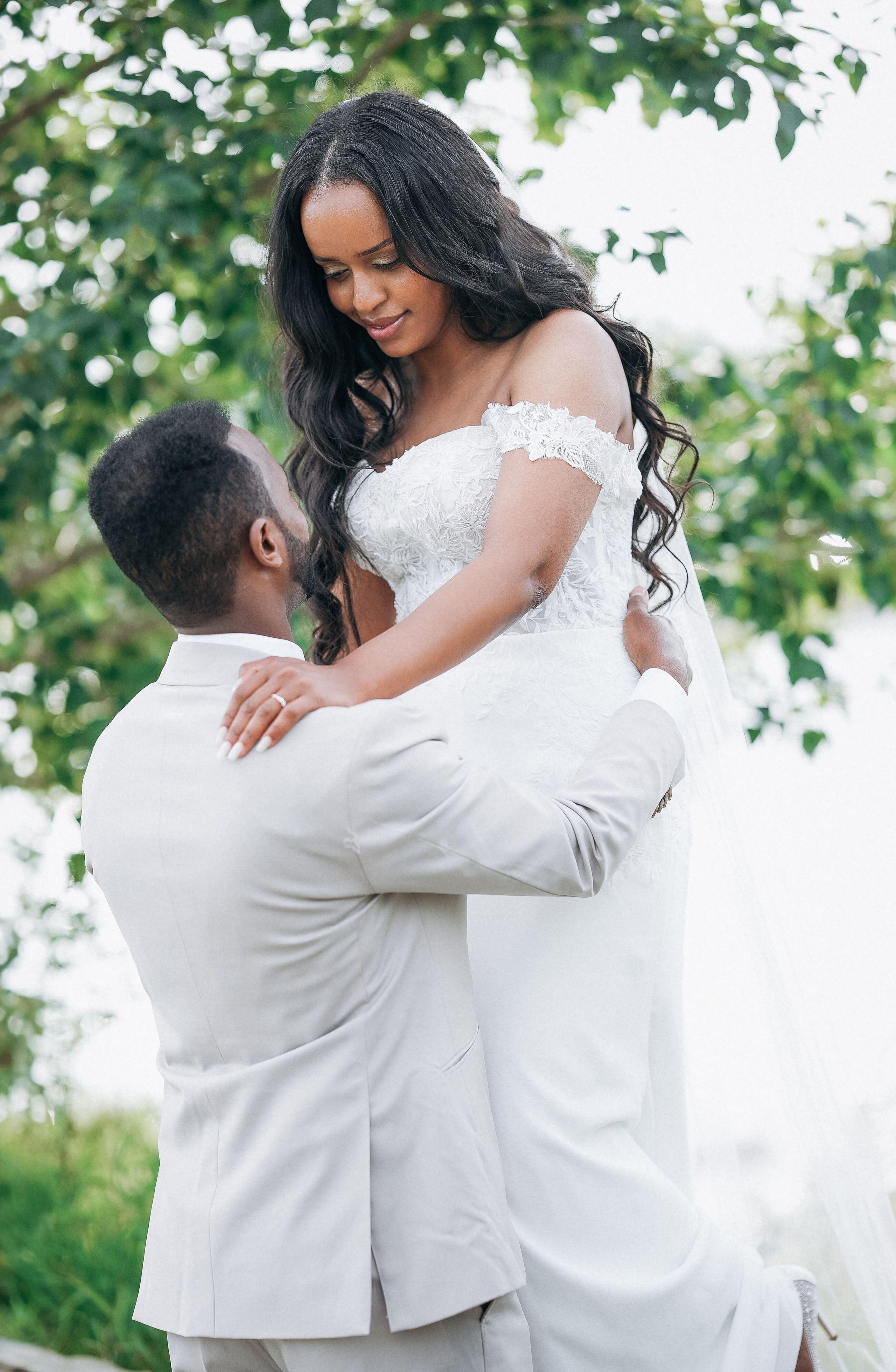 WEDDINGS. Calgary Portrait & Family and Child Photographer