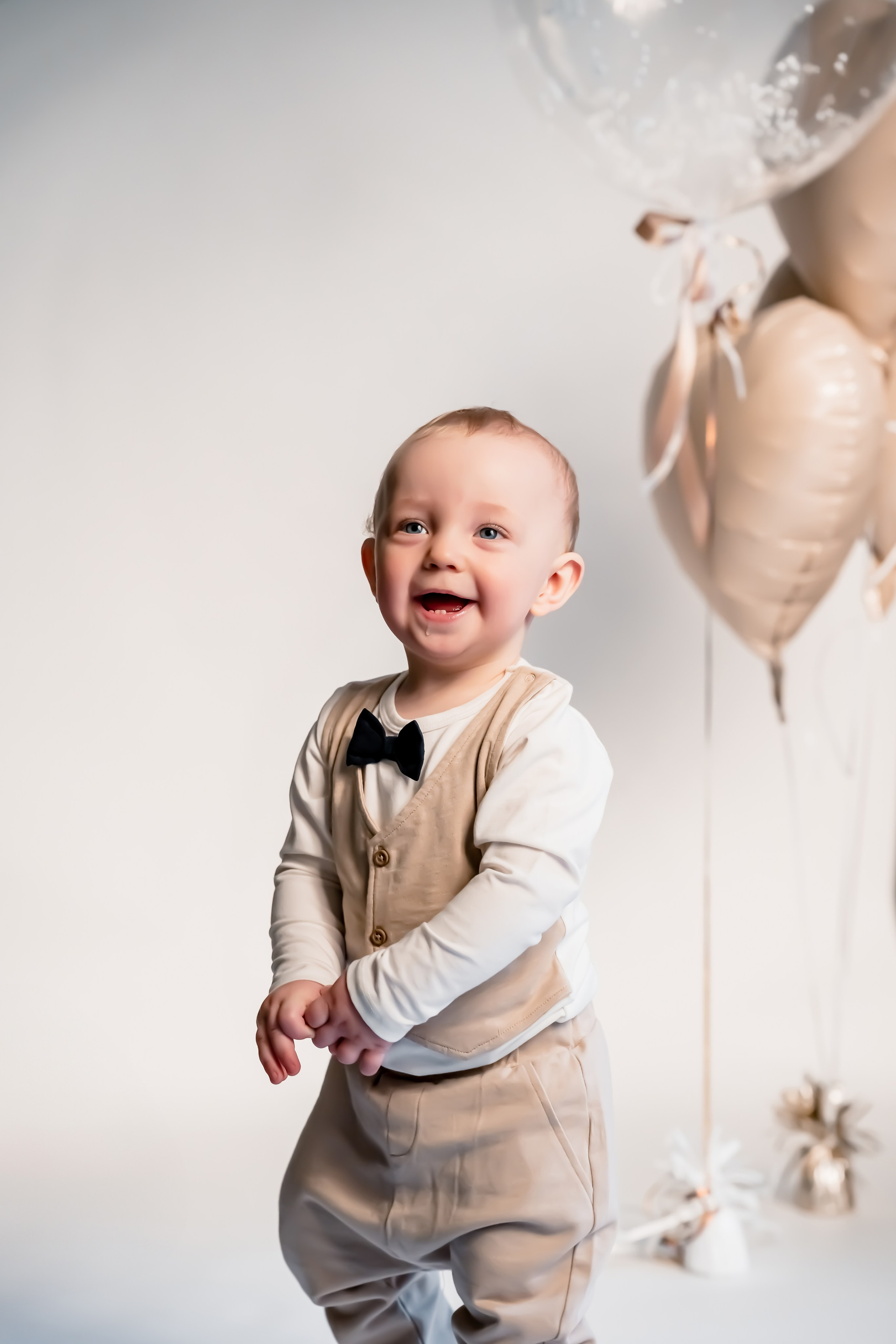 Firar 10 månader. Family and portrait photographer Natalja Biteniece