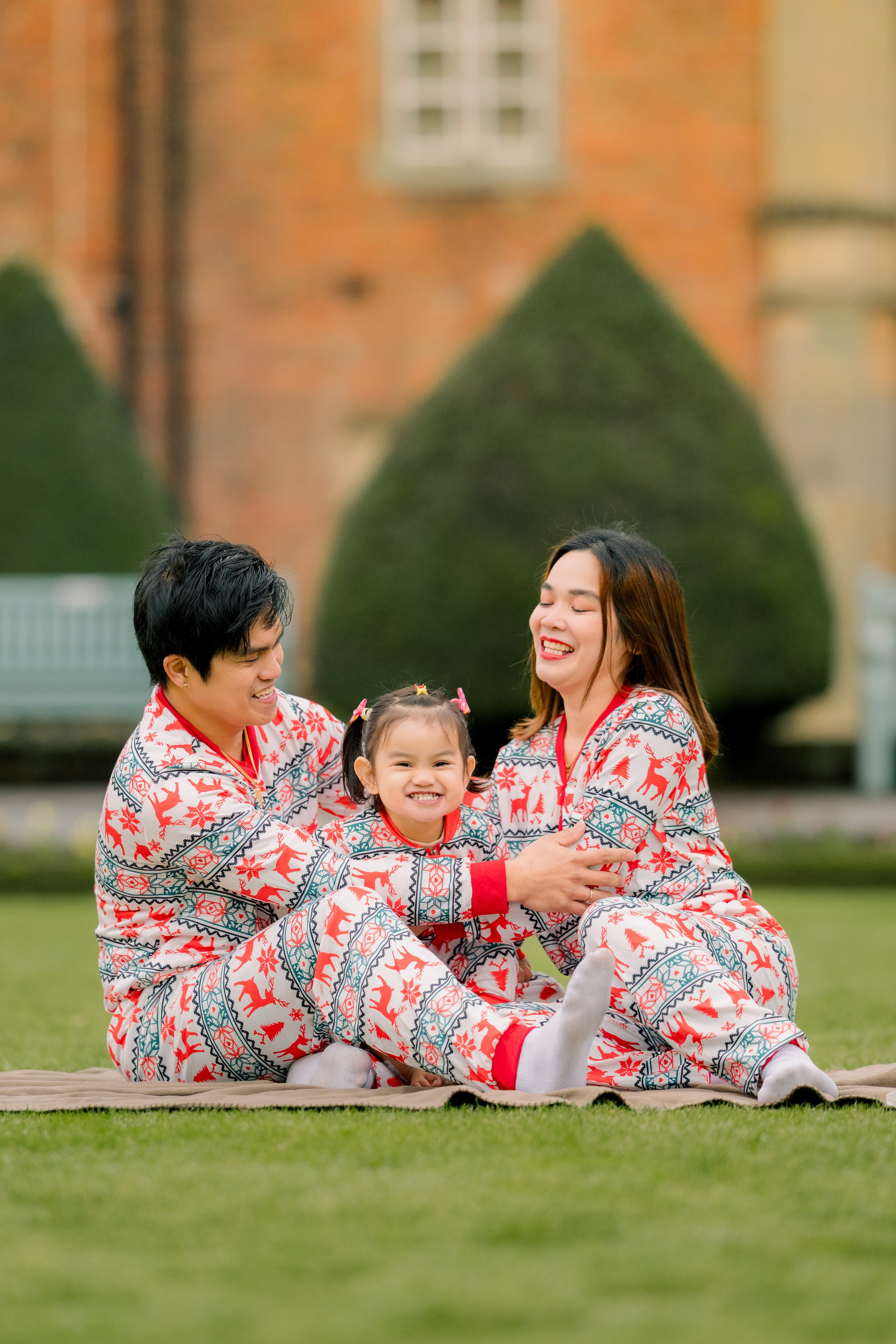 Maturan Family. CSR Photography