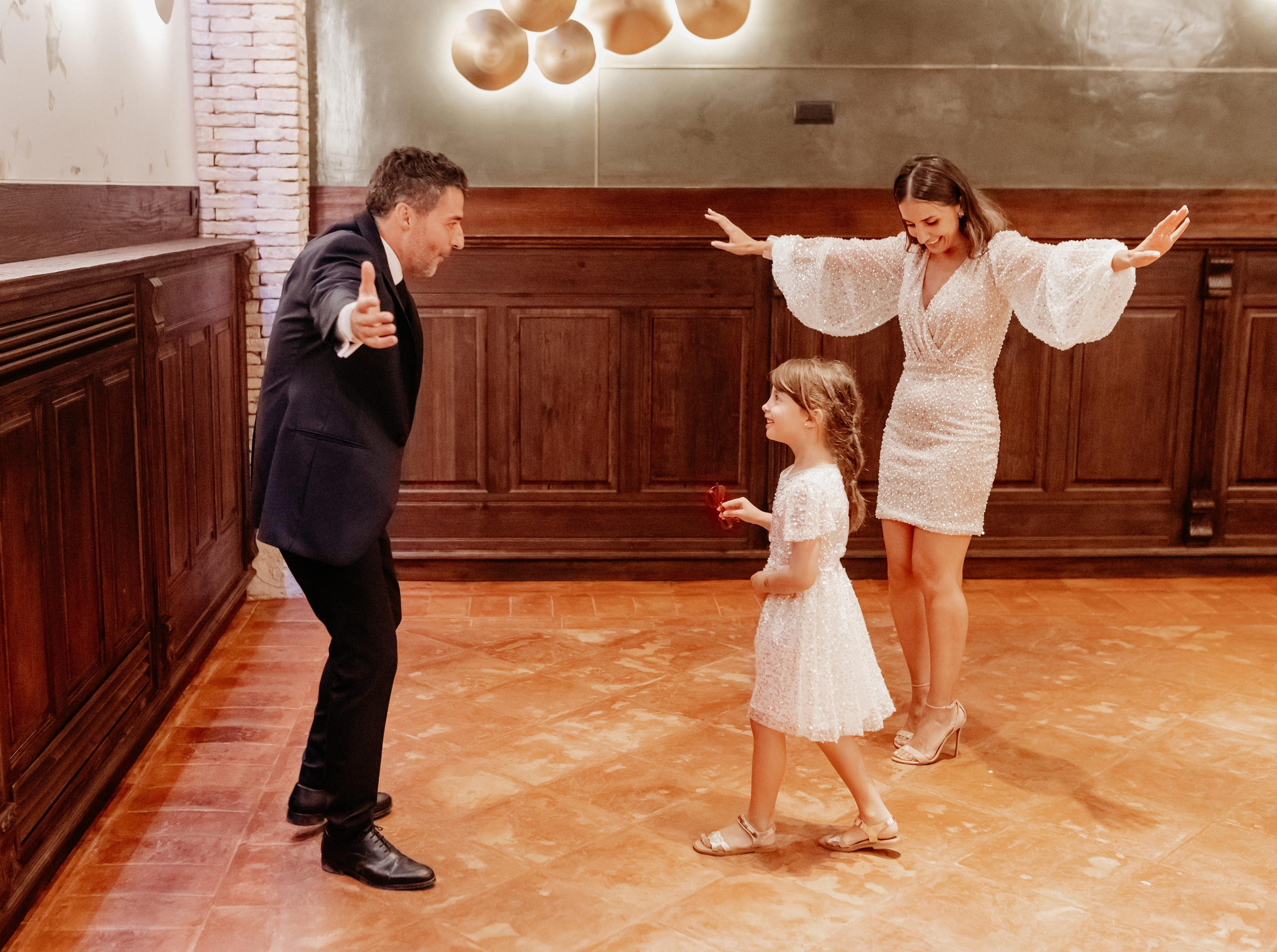 Boda en Bodegas Francisco Gómez Villena Inés y Alex - Ramoné Fotografía. Ramoné Fotografía · Fotógrafo de Bodas en Alicante, Murcia y Valencia | Reportaje Natural y Documental