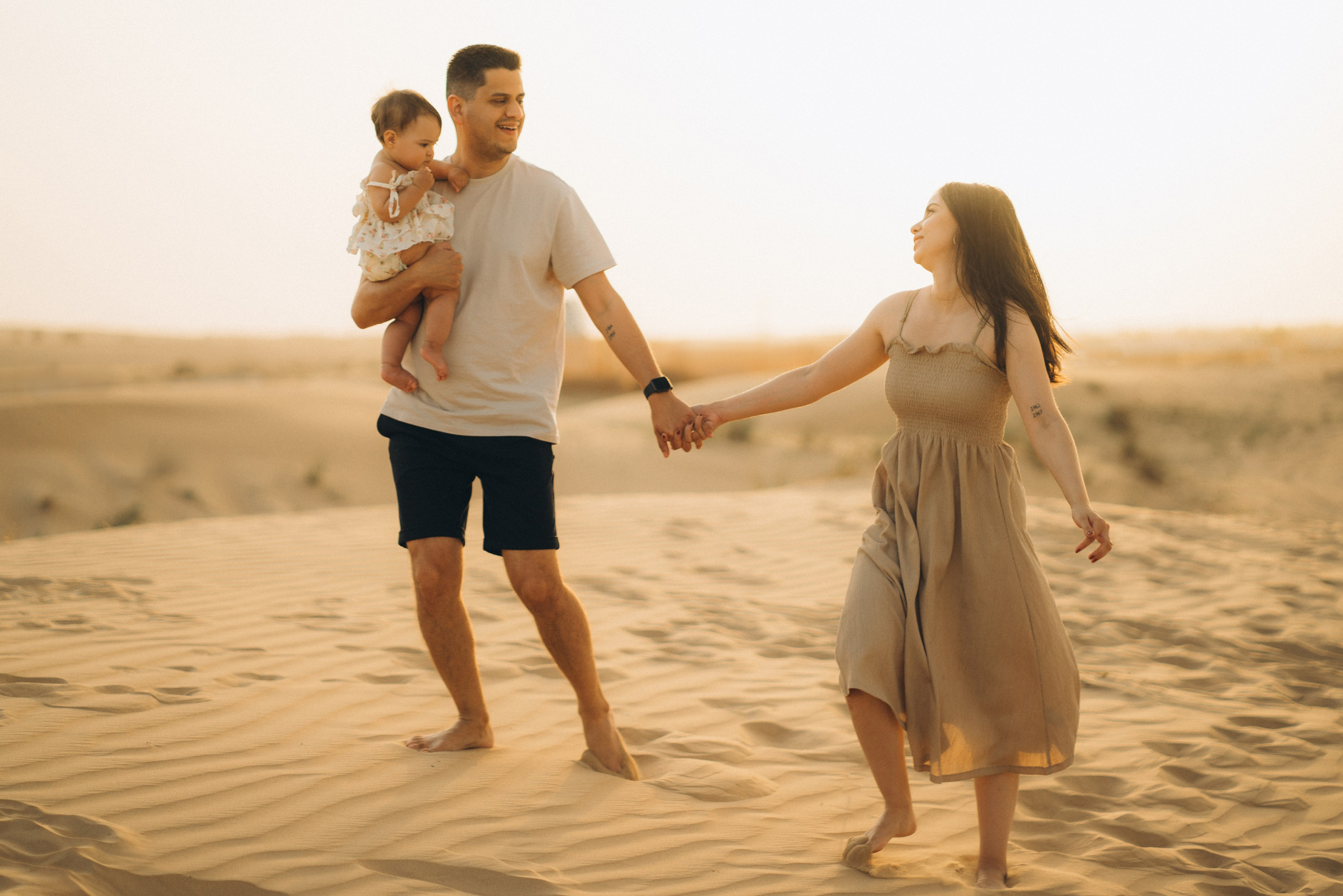 Sunset in the desert. Angela Iakovleva — Family Photographer in Dubai