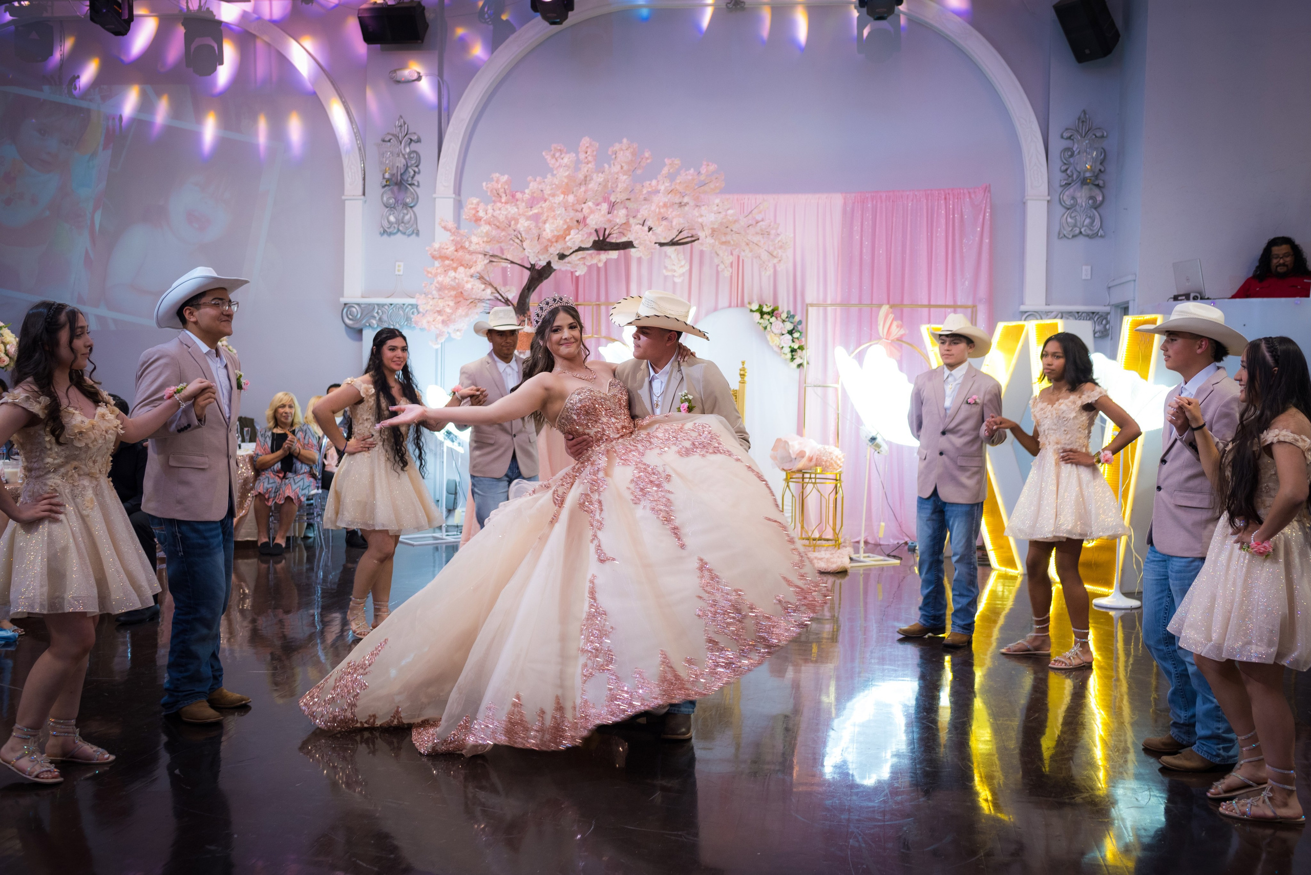 Colección: Nataly Mis Quince años