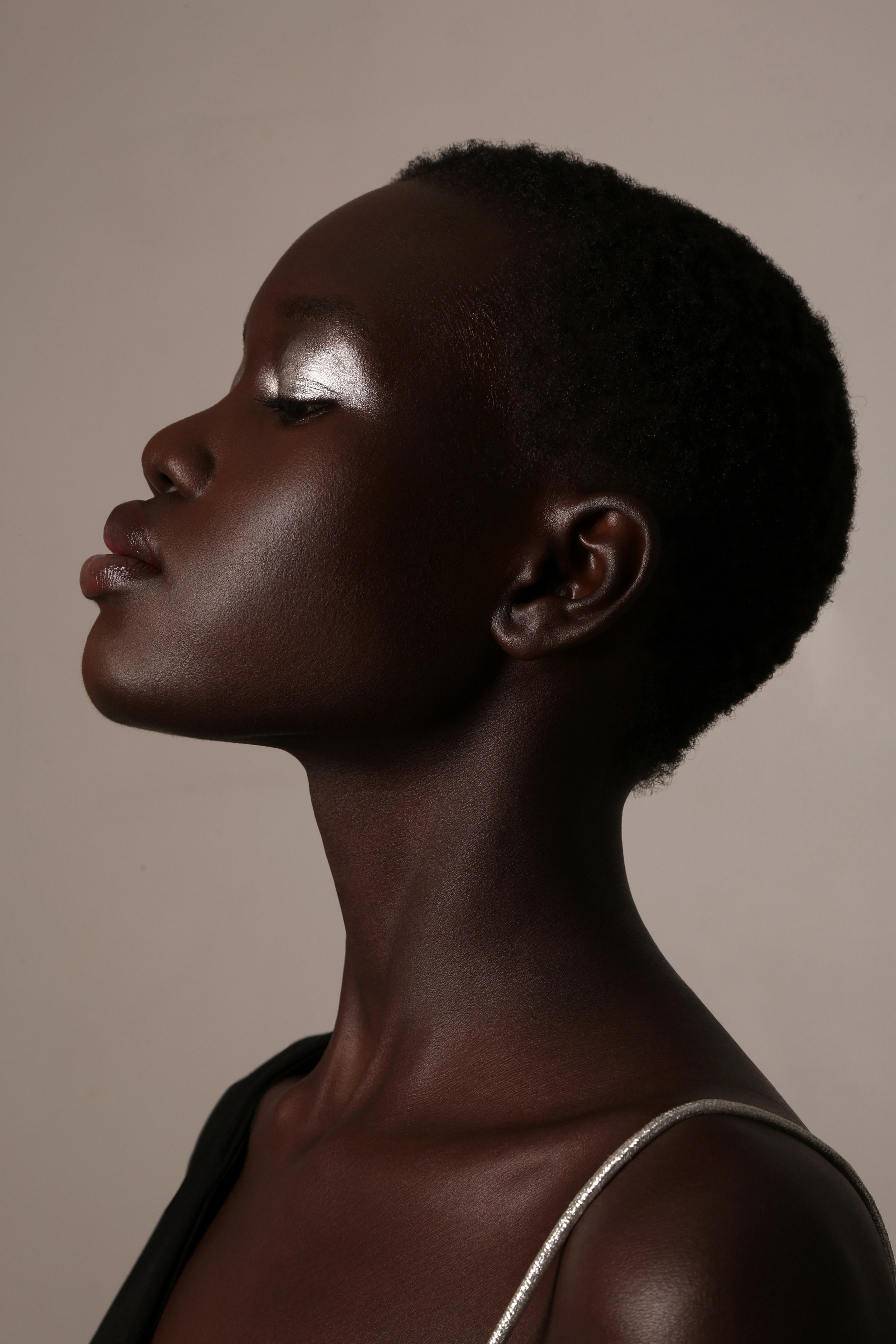 BEAUTY. Beauty, Fashion and Editorial Retoucher