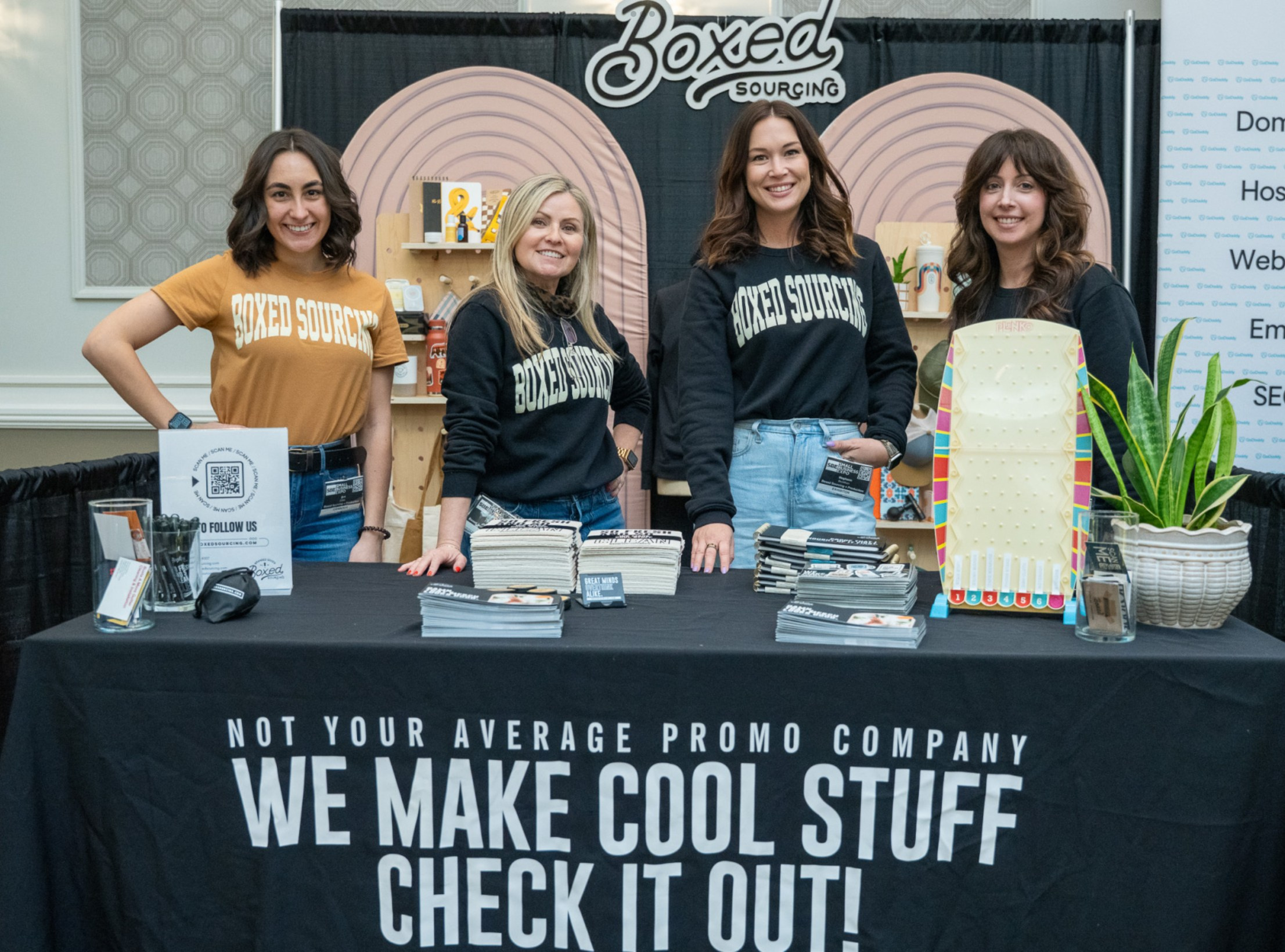 Dubai Corporate Event Photography | Conferences, Seminars, and More. Glam Shot Production | Dubai Photography & Videography Services