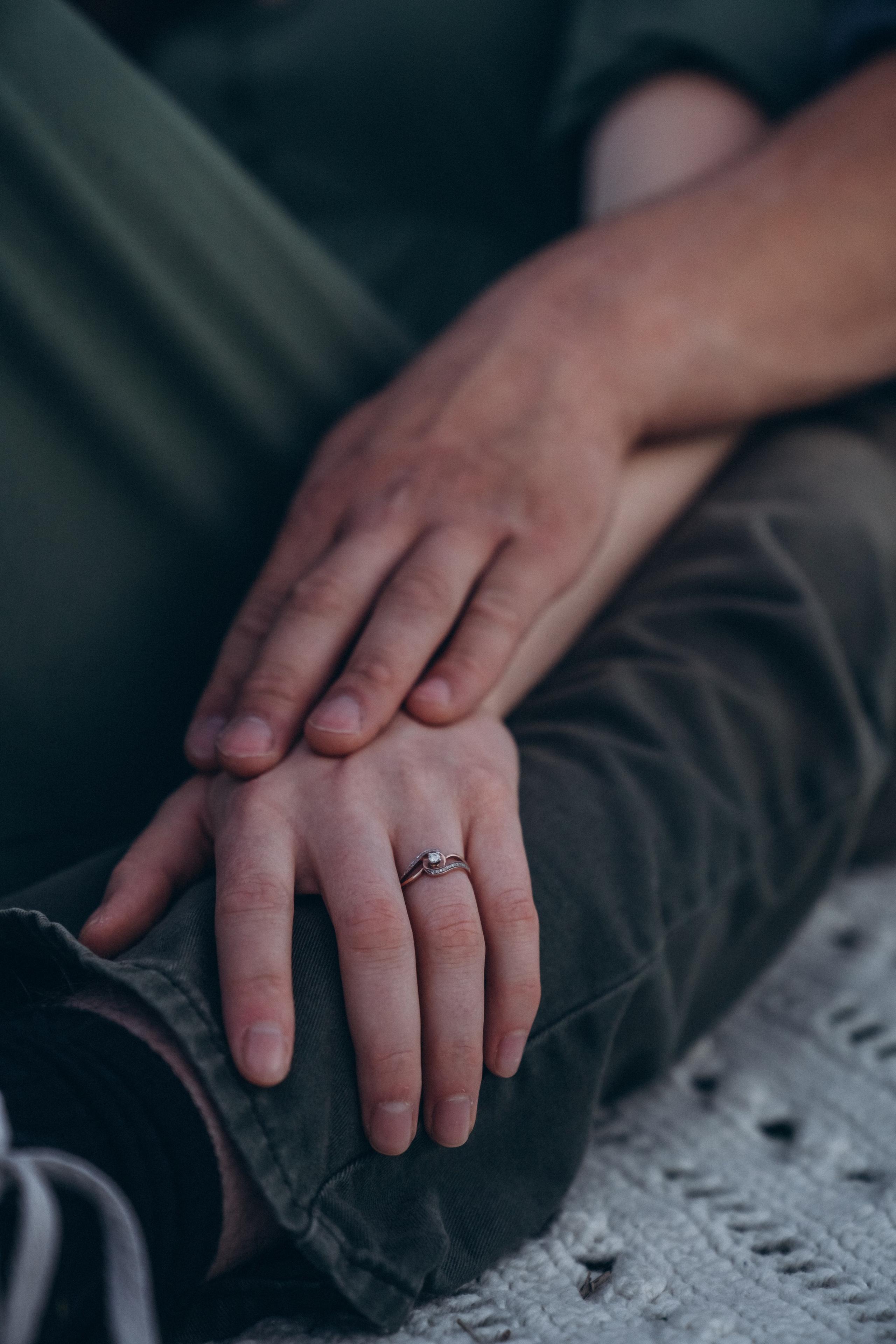 Jesslyn and Aaron love story. Photographer Viktoriia Skavronskaya