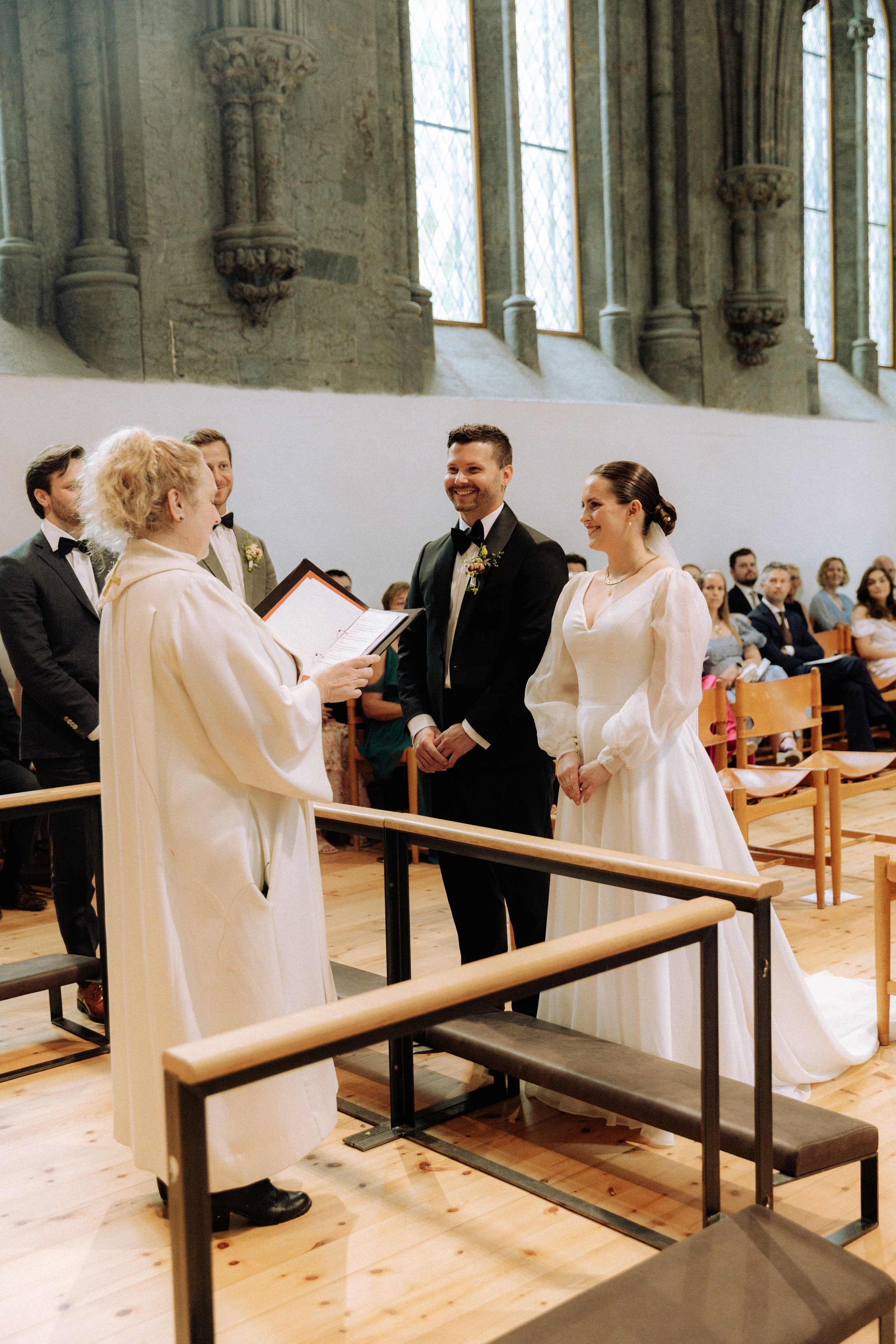 Just lots of love. Warm family & Wedding stories