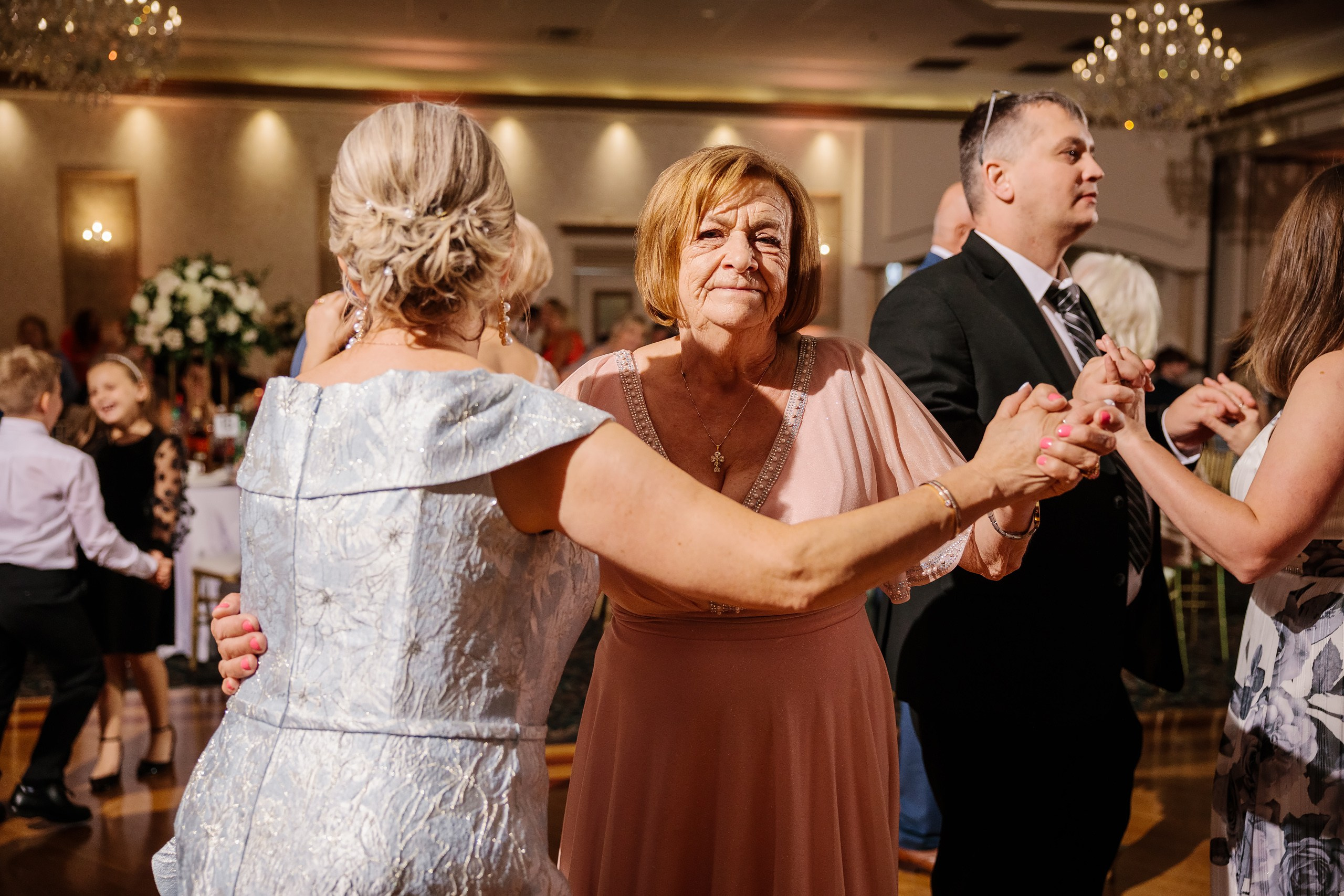 05.10.2024 Wedding. Wedding family event photographer in Chicago Nick Yushevich