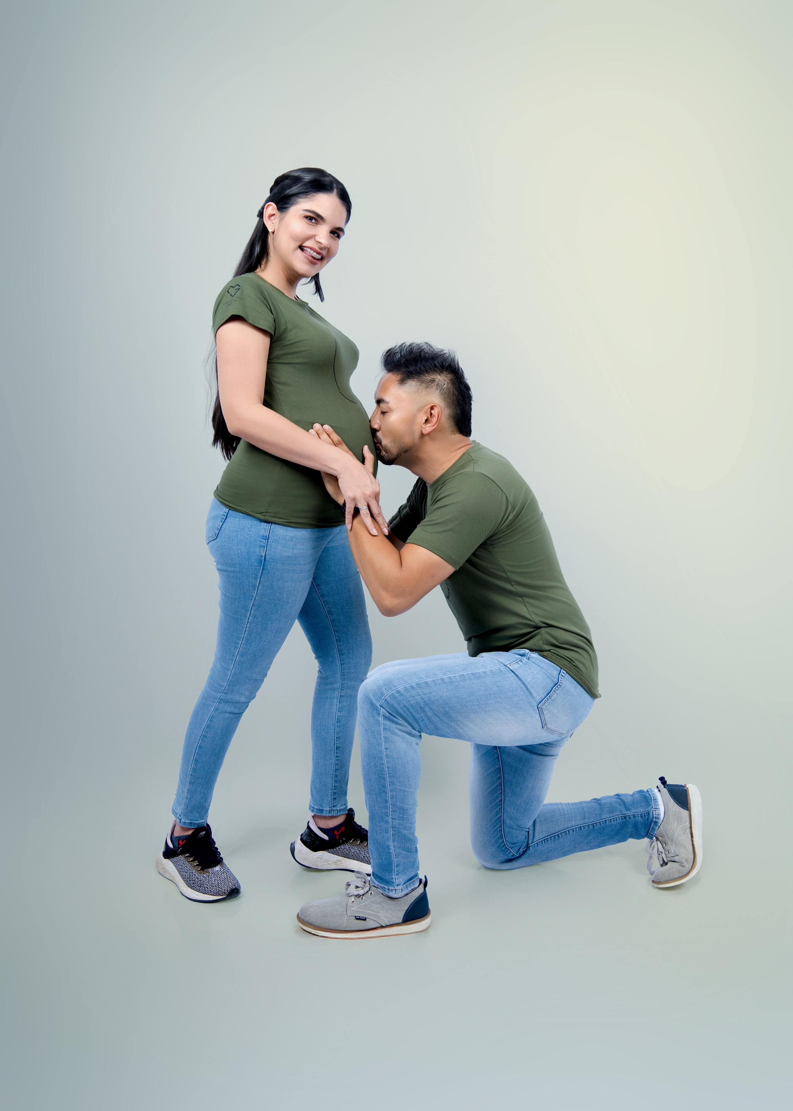 Sesión de Maternidad. Fotogenia | Estudio Fotográfico en curridabat, San José, Costa Rica
