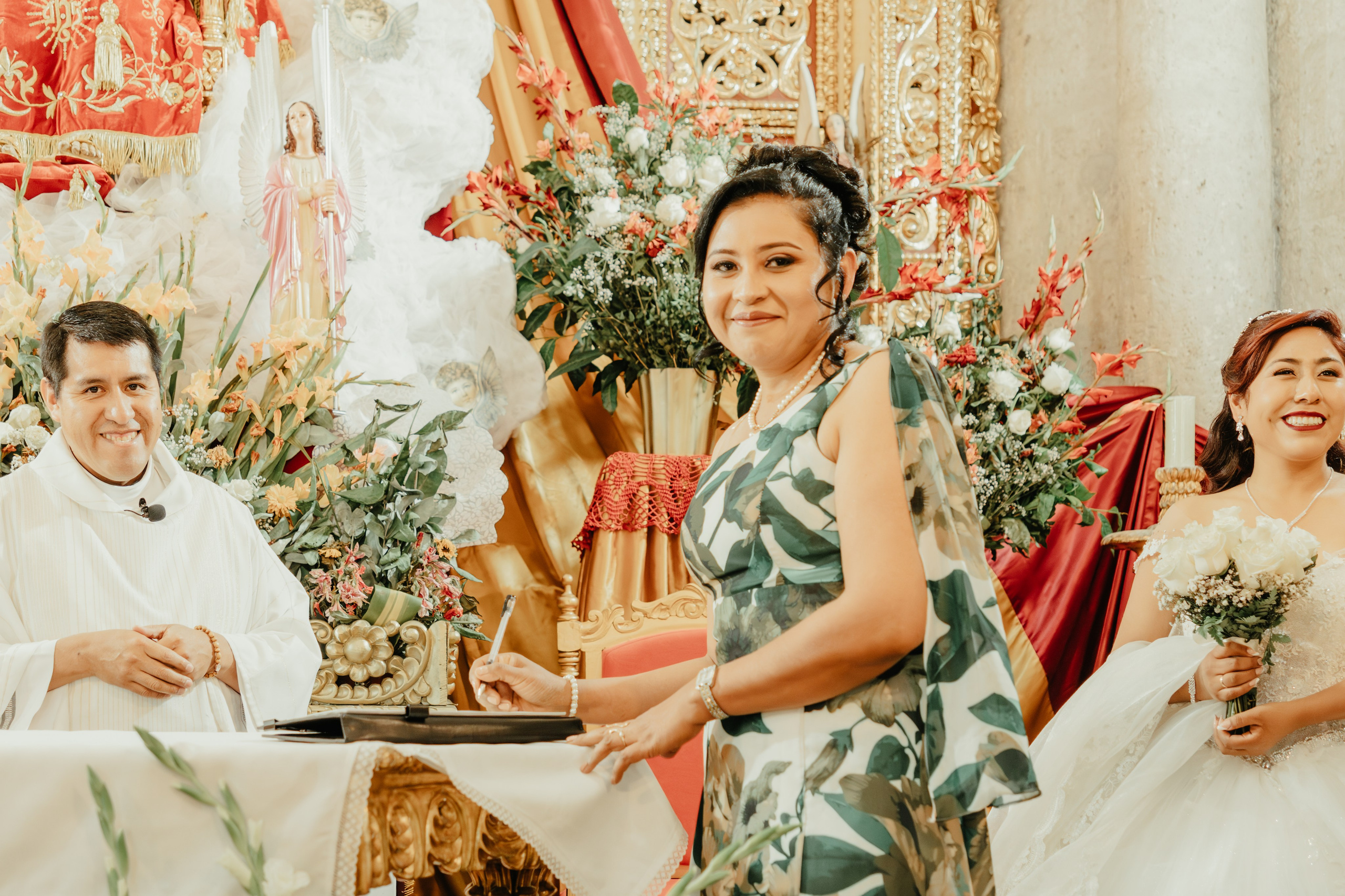 VANESSA + FRANKLIN BODA RELIGIOSA. Studio KVTA | Fotografía y Video de Bodas en Arequipa