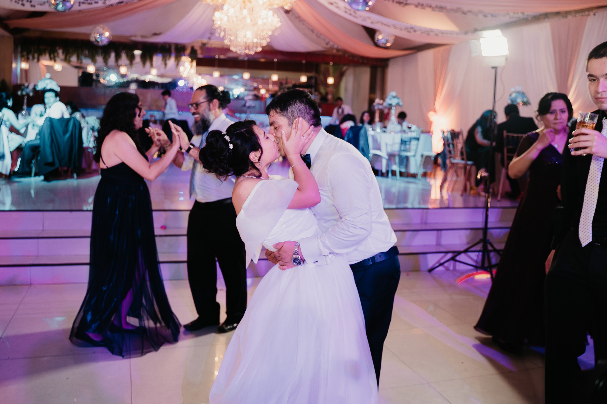 ALEJANDRA + RODRIGO BODA RELIGIOSA. Studio KVTA | Fotografía y Video de Bodas en Arequipa