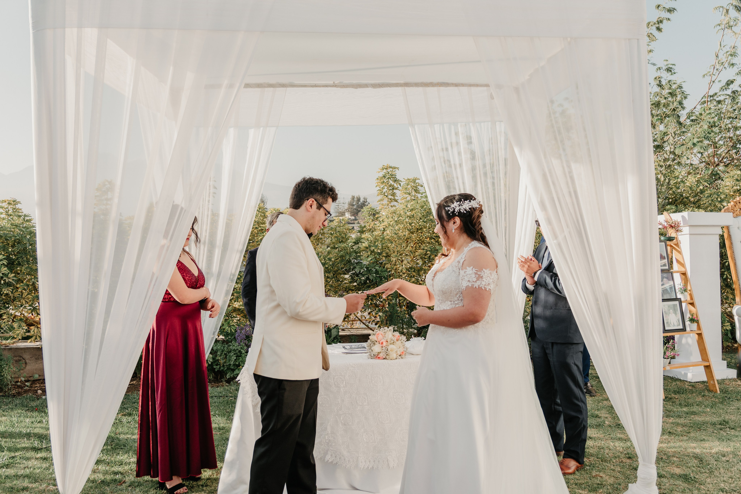 VANIA + LUIS BODA CIVIL. Studio KVTA | Fotografía y Video de Bodas en Arequipa