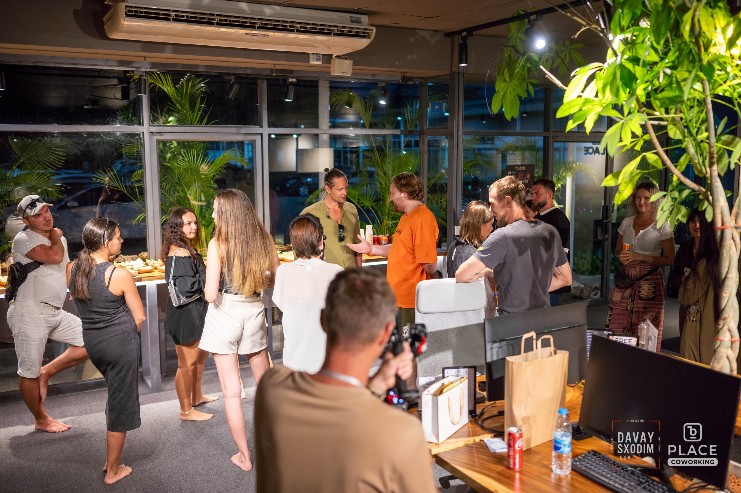 ФАН-ВСТРЕЧА С ИЛЬЕЙ ЛАРИОНОВЫМ. АФИША|ФОТОРЕПОРТАЖИ|ИВЕНТЫ|ПХУКЕТ