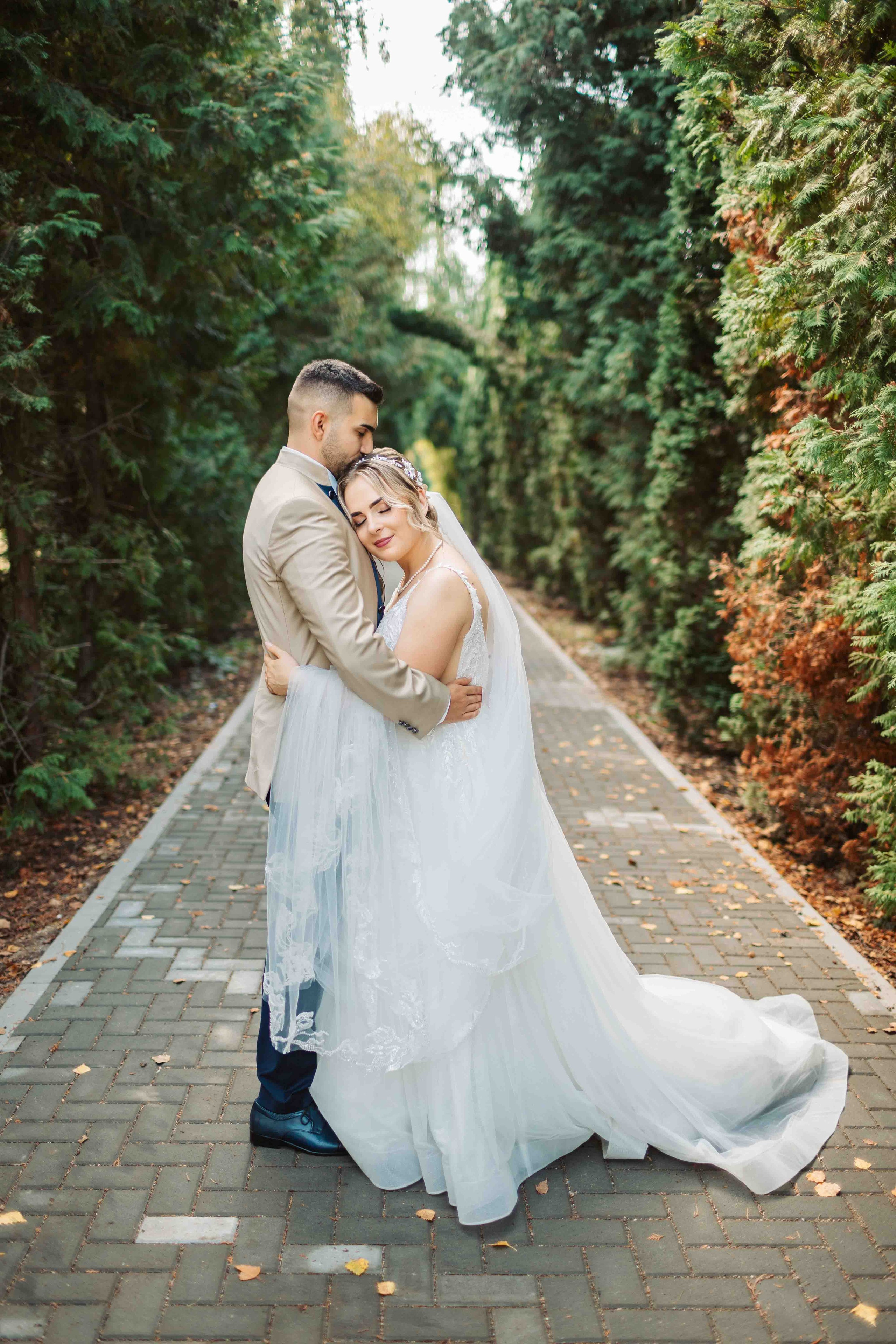 Diana & Lorand. Contrast Studio