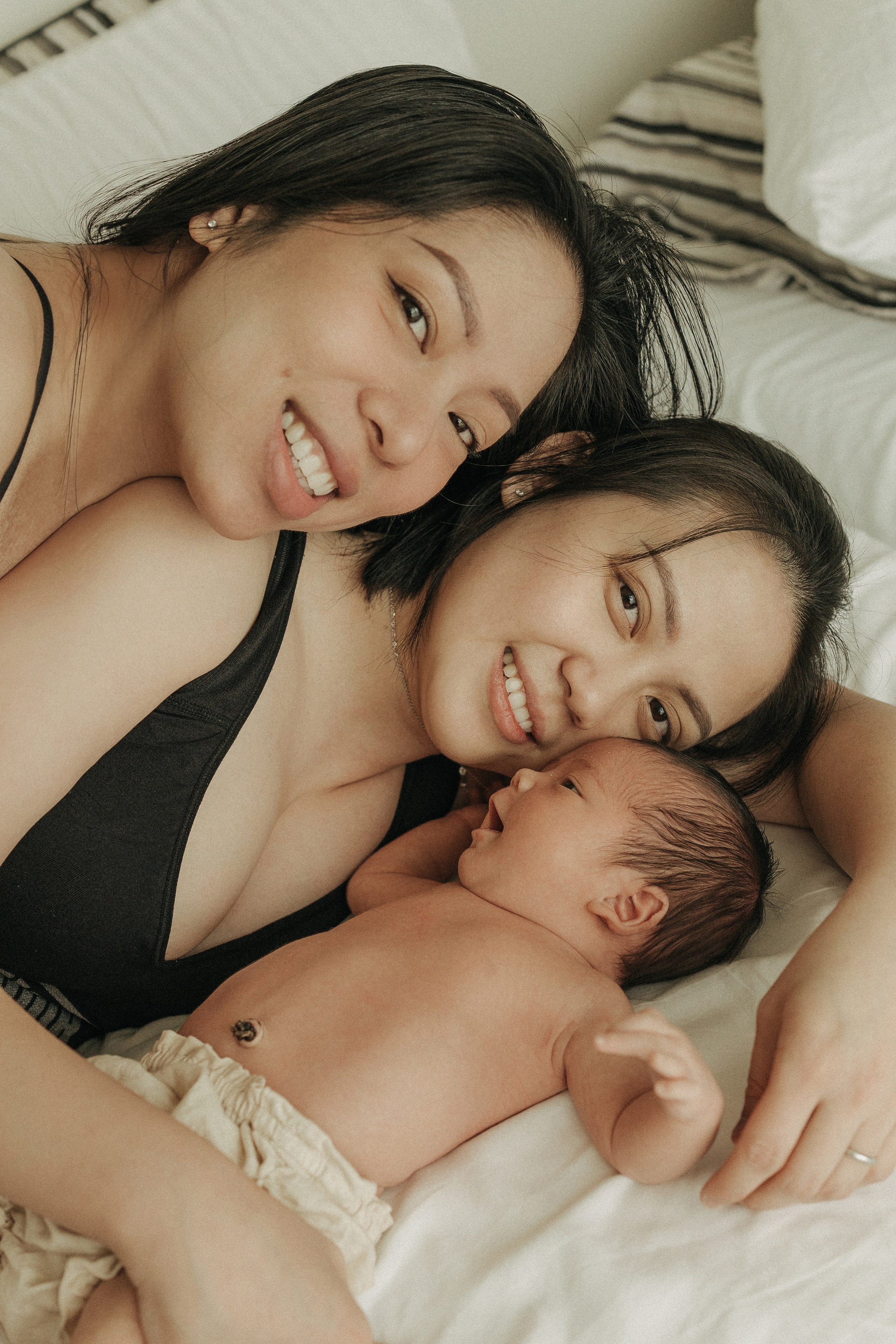 Cozy At-Home Newborn Photography – Warm & Emotional. Alisa Tant — Family and newborn photographer Bucks County, Montgomery county, Philadelphia, NJ