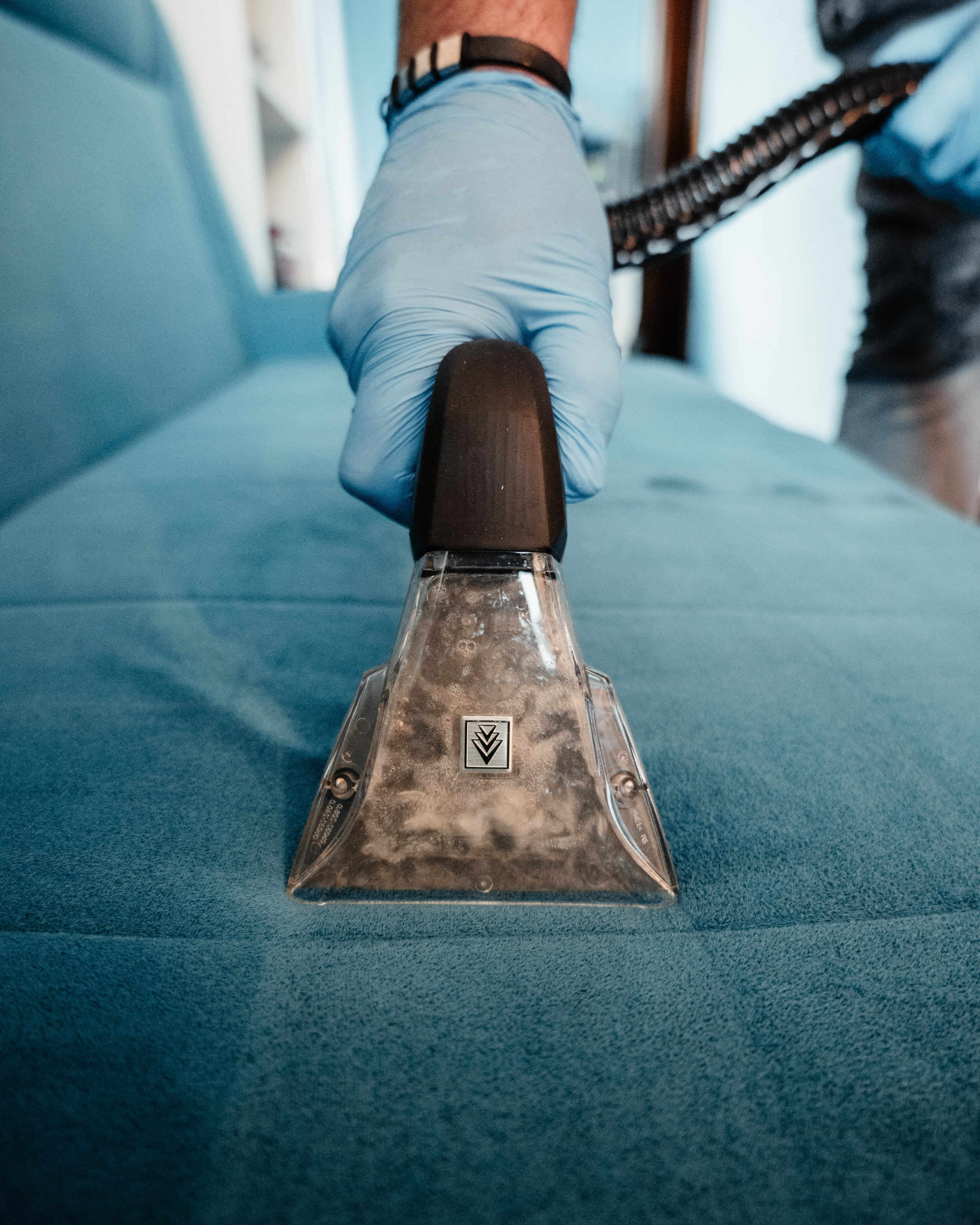 CLEVER CLEANING. Freesh Media Products