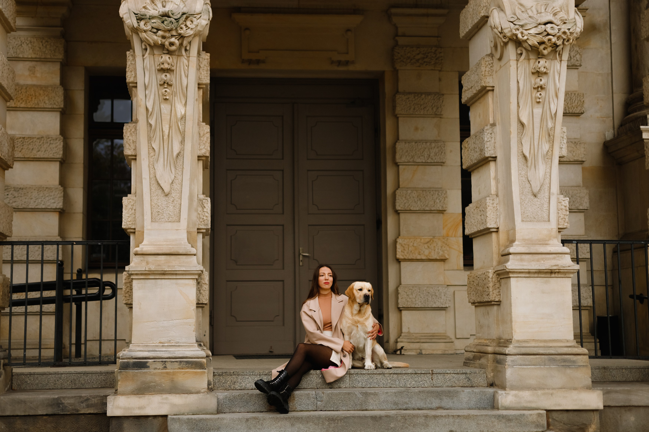 Katya & labrador. Kaja | fotograf psów we Wrocławiu