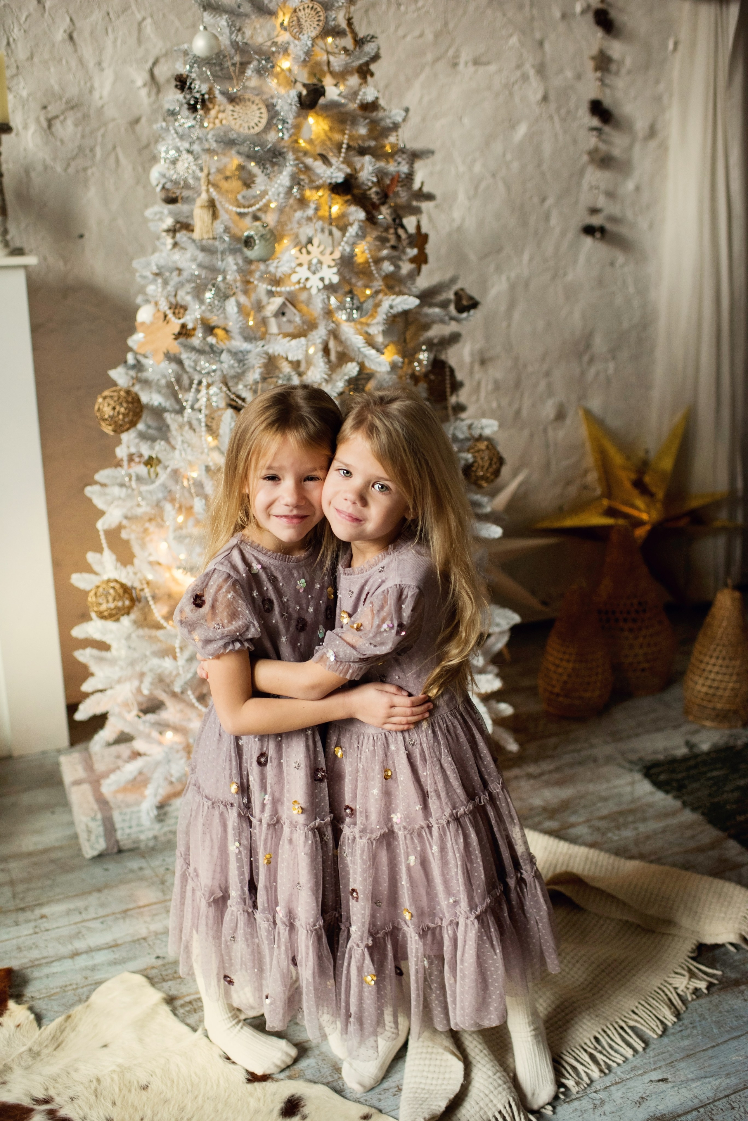 Christmas story. Newborn, pregnancy, family photographer in New Jersey