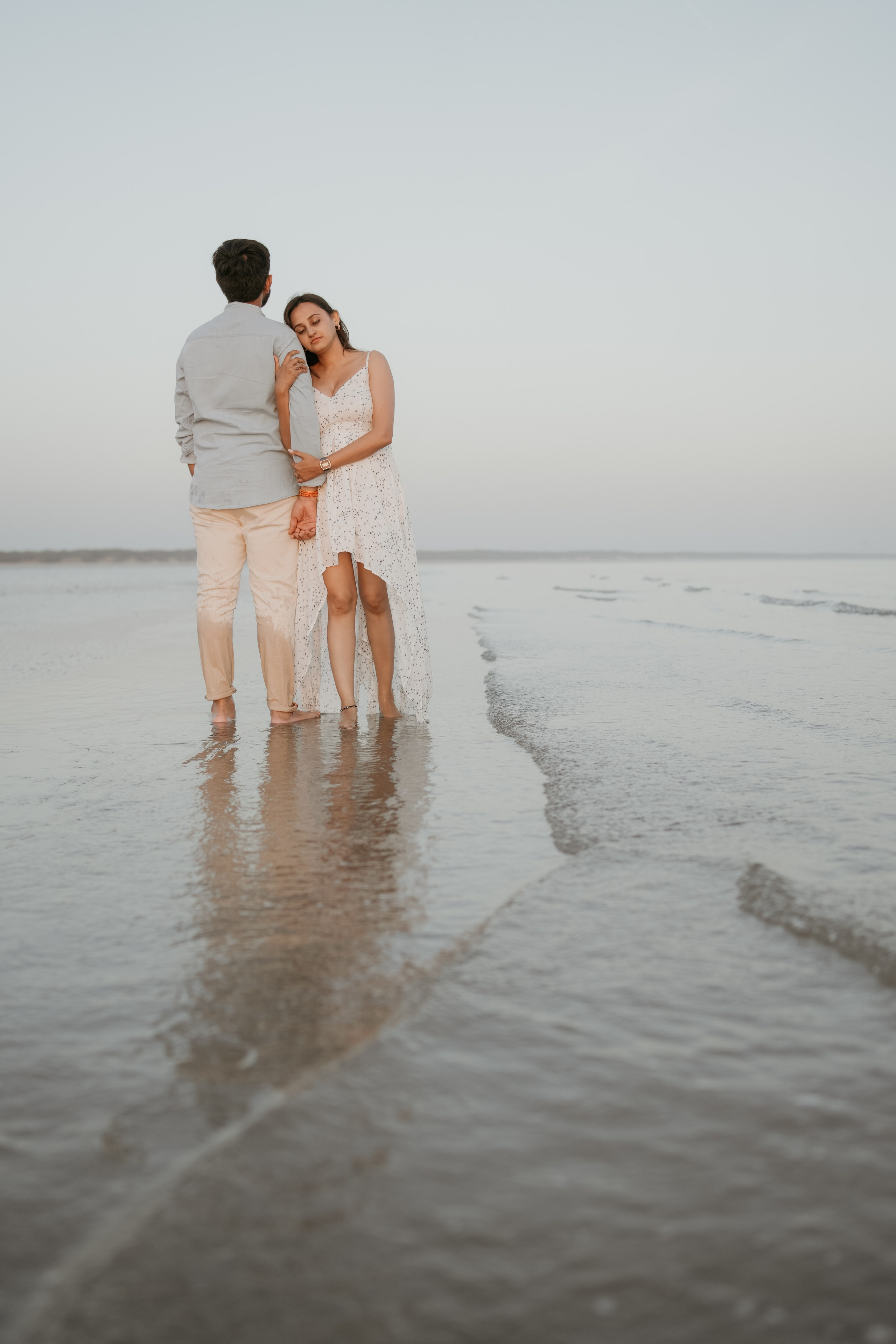 COUPLE SESSIONS. Love Emotions Weddings