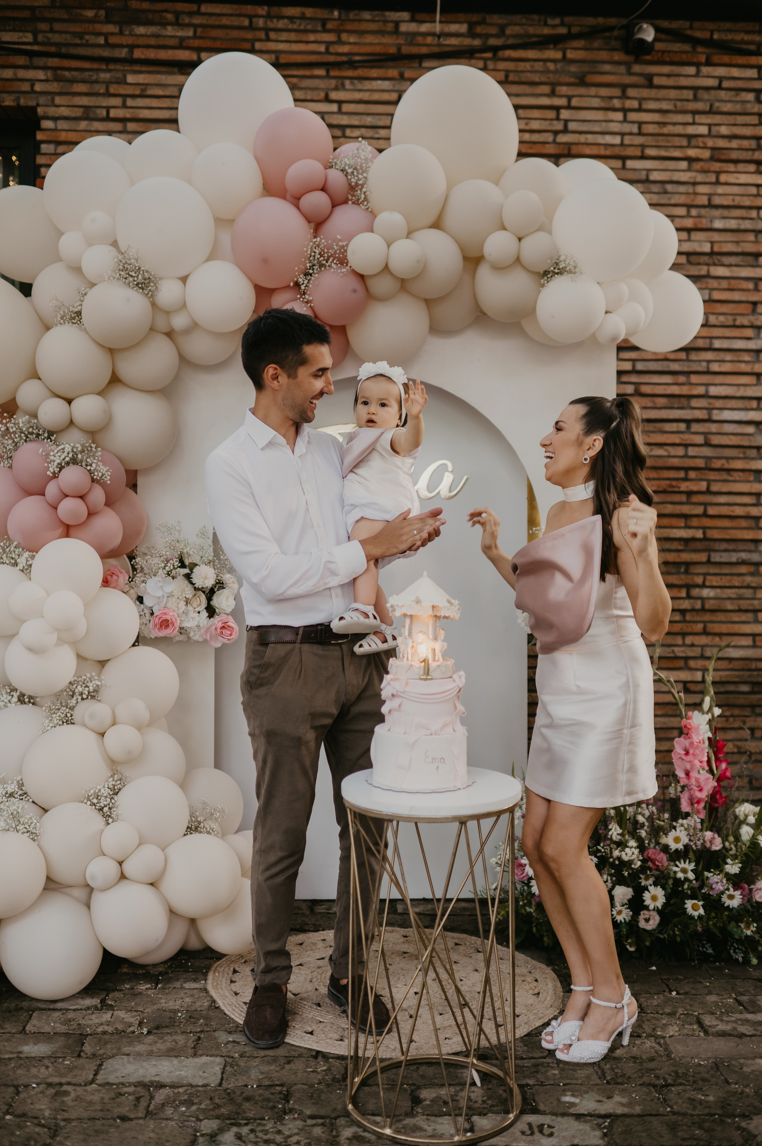 Emin prvi. Ana Sladojevic