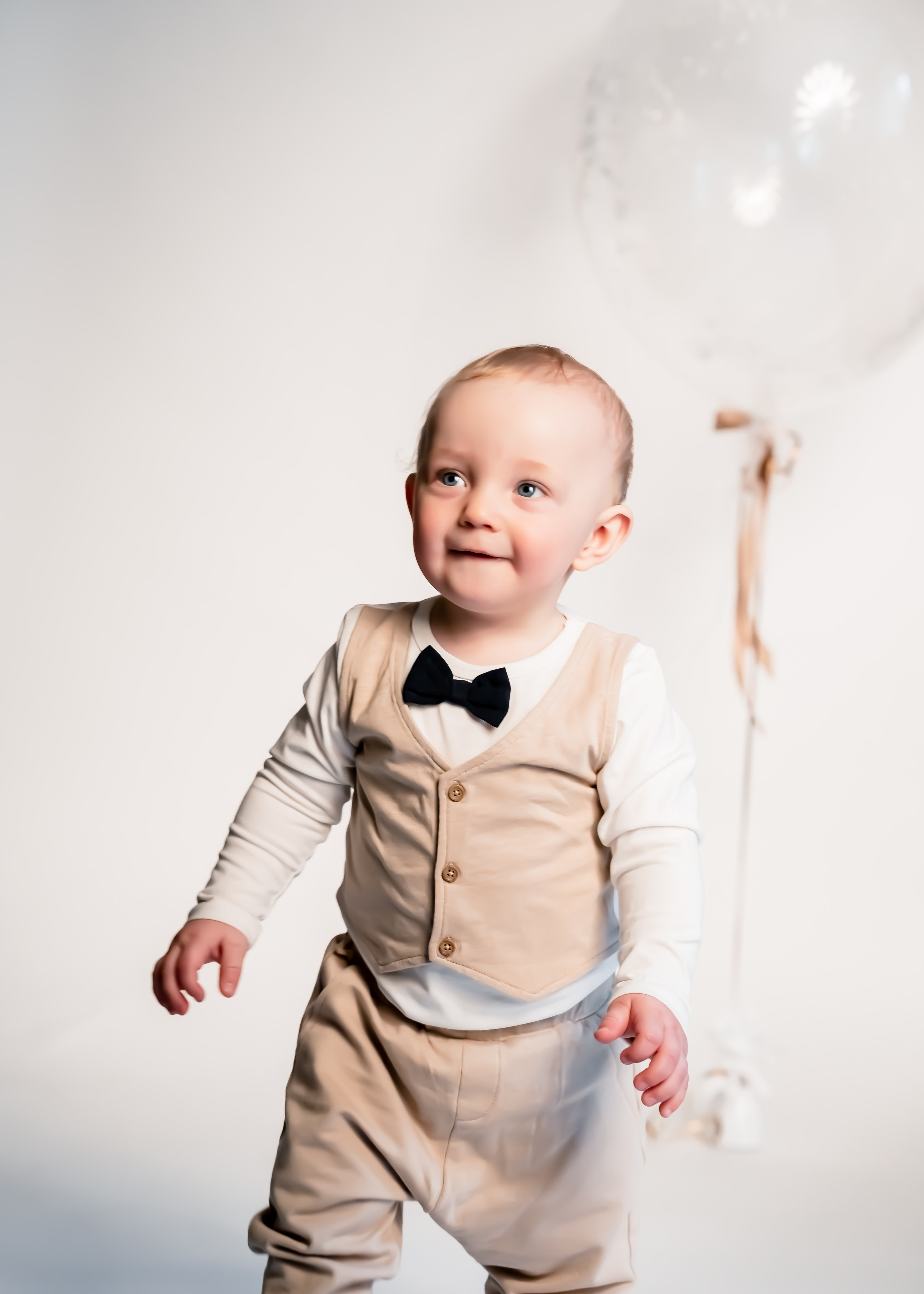 Firar 10 månader. Family and portrait photographer Natalja Biteniece