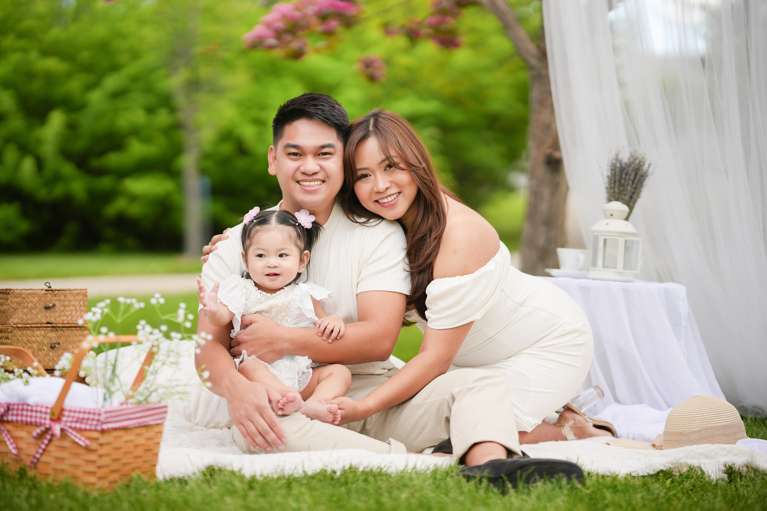 Spring Photo Day. Pashynska Photography | Calgary Wedding & Family Photographer