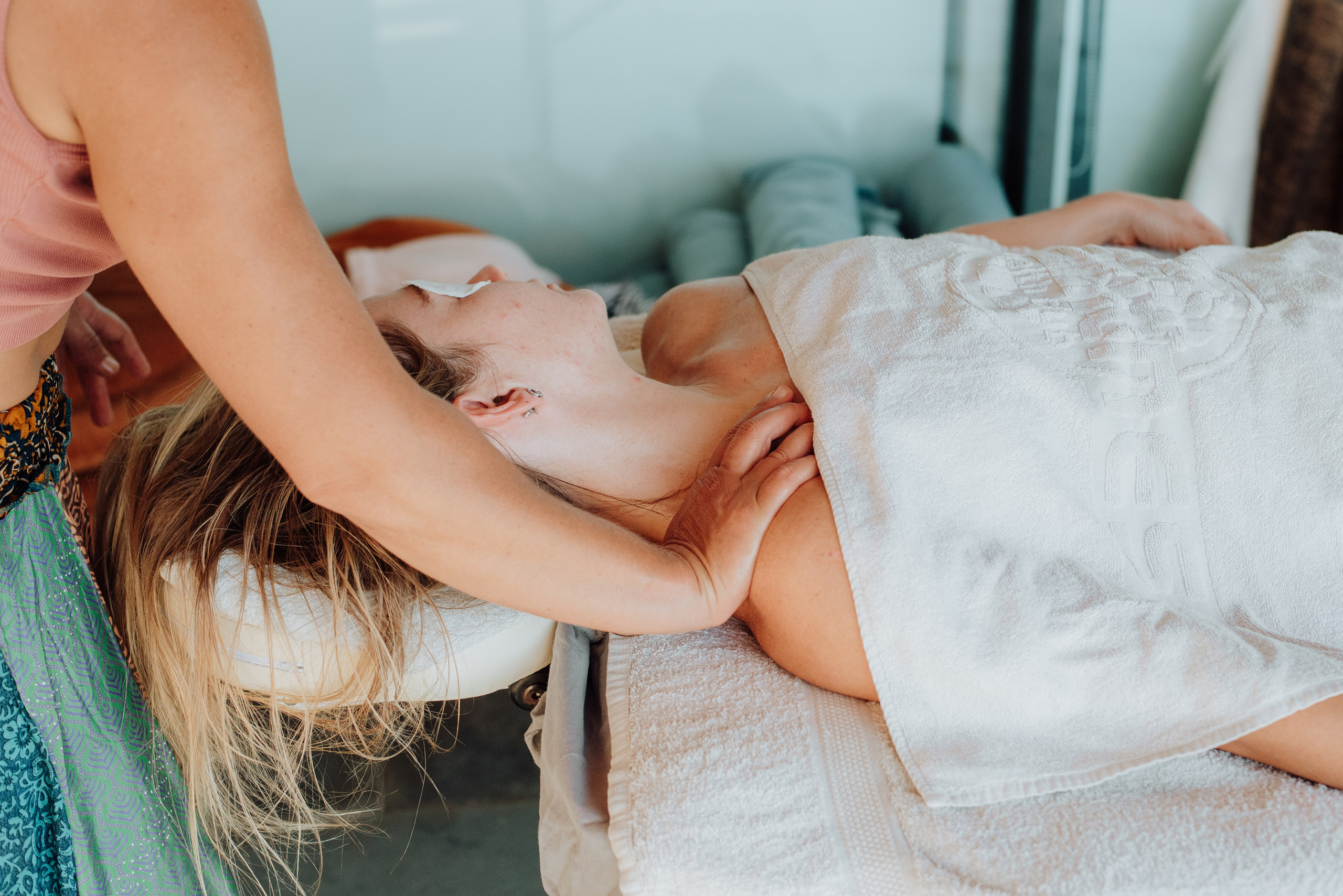 Jógový pobyt v Portugalsku 2024. Mateřství. Nevýchova. Život v souladu s přírodou. Jóga