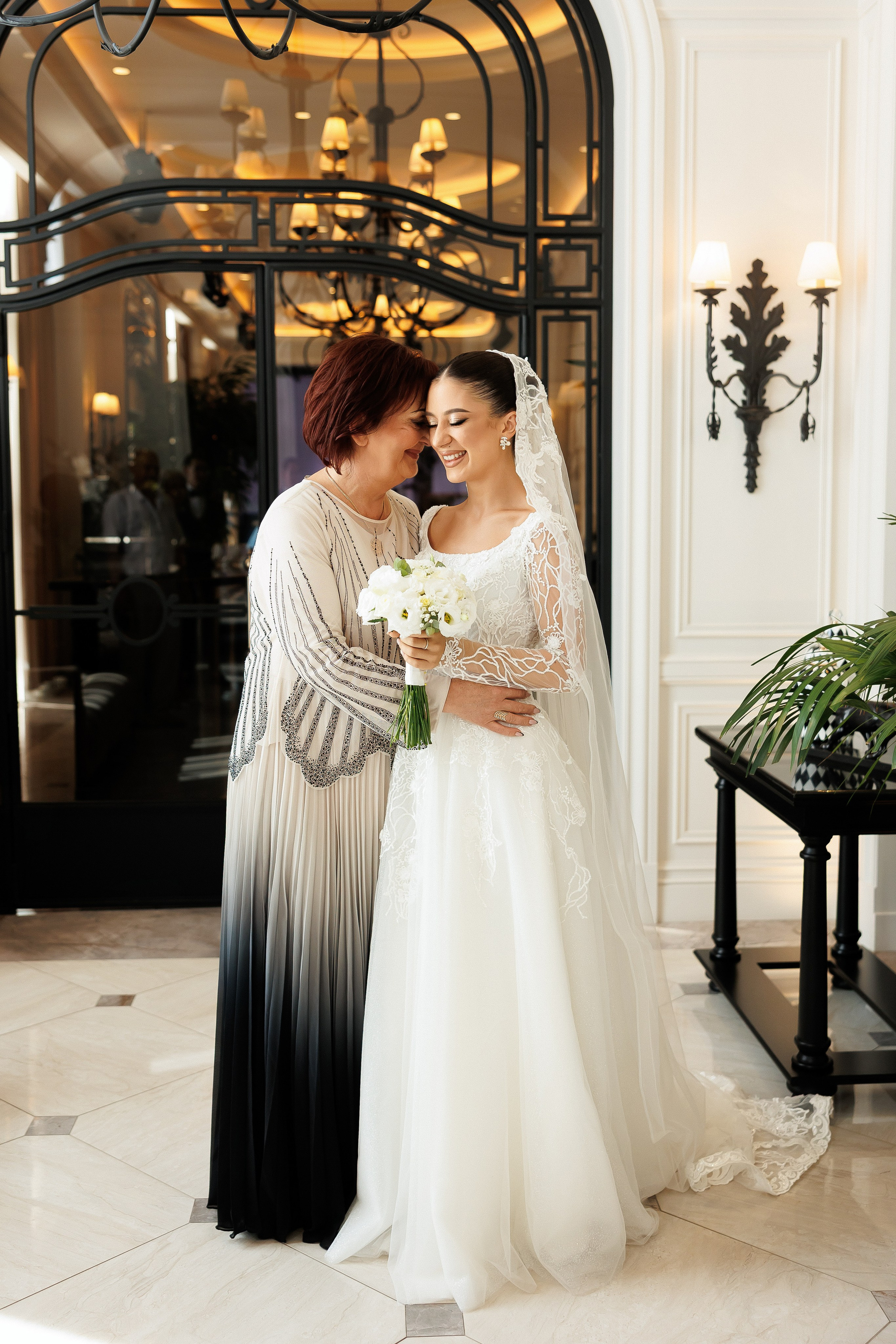 Serghei & Erica — Queen Residence. Servicii Foto și Video 067188353