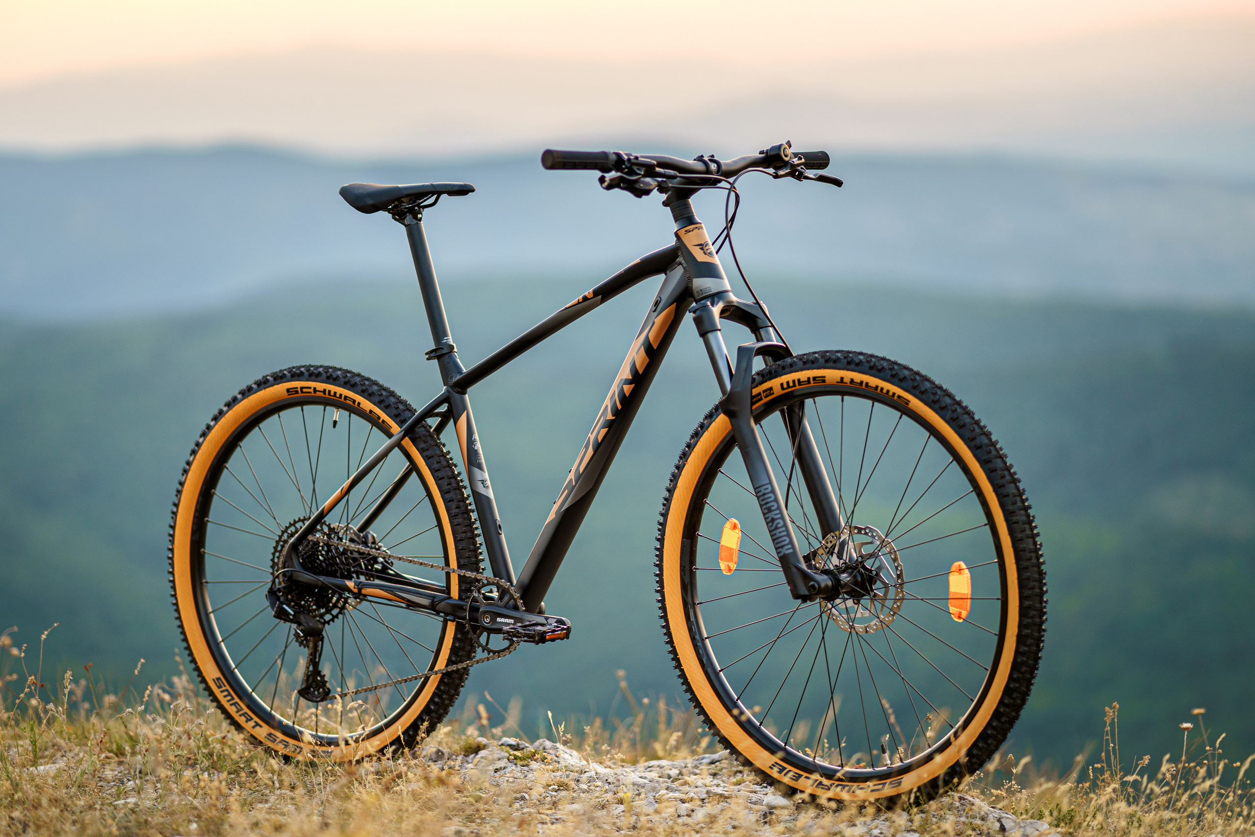 Рекламна фотография. Професионален фотограф в Пловдив и областта